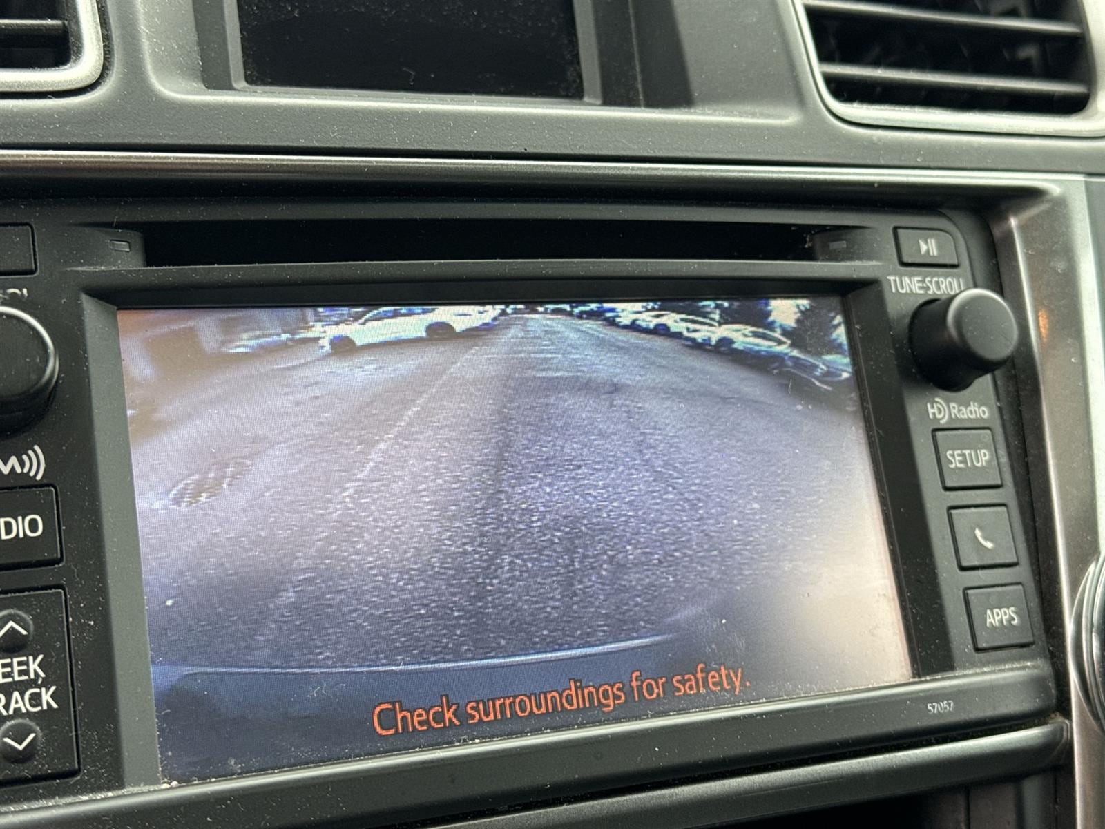 Thumbnail: 2013 Toyota Highlander - 15