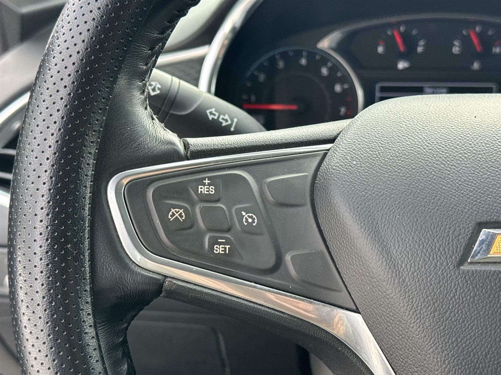 Thumbnail: 2017 Chevrolet Malibu - 19