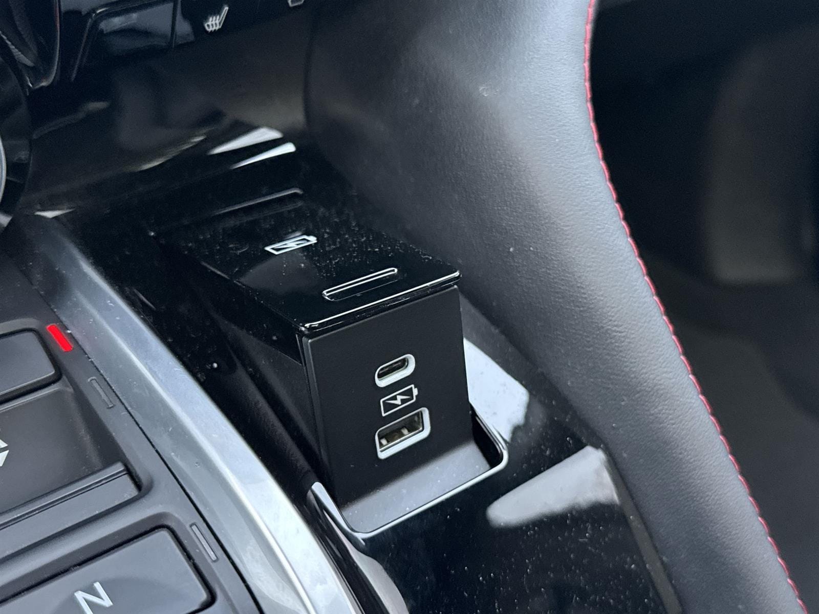 Thumbnail: 2022 Acura MDX - 28