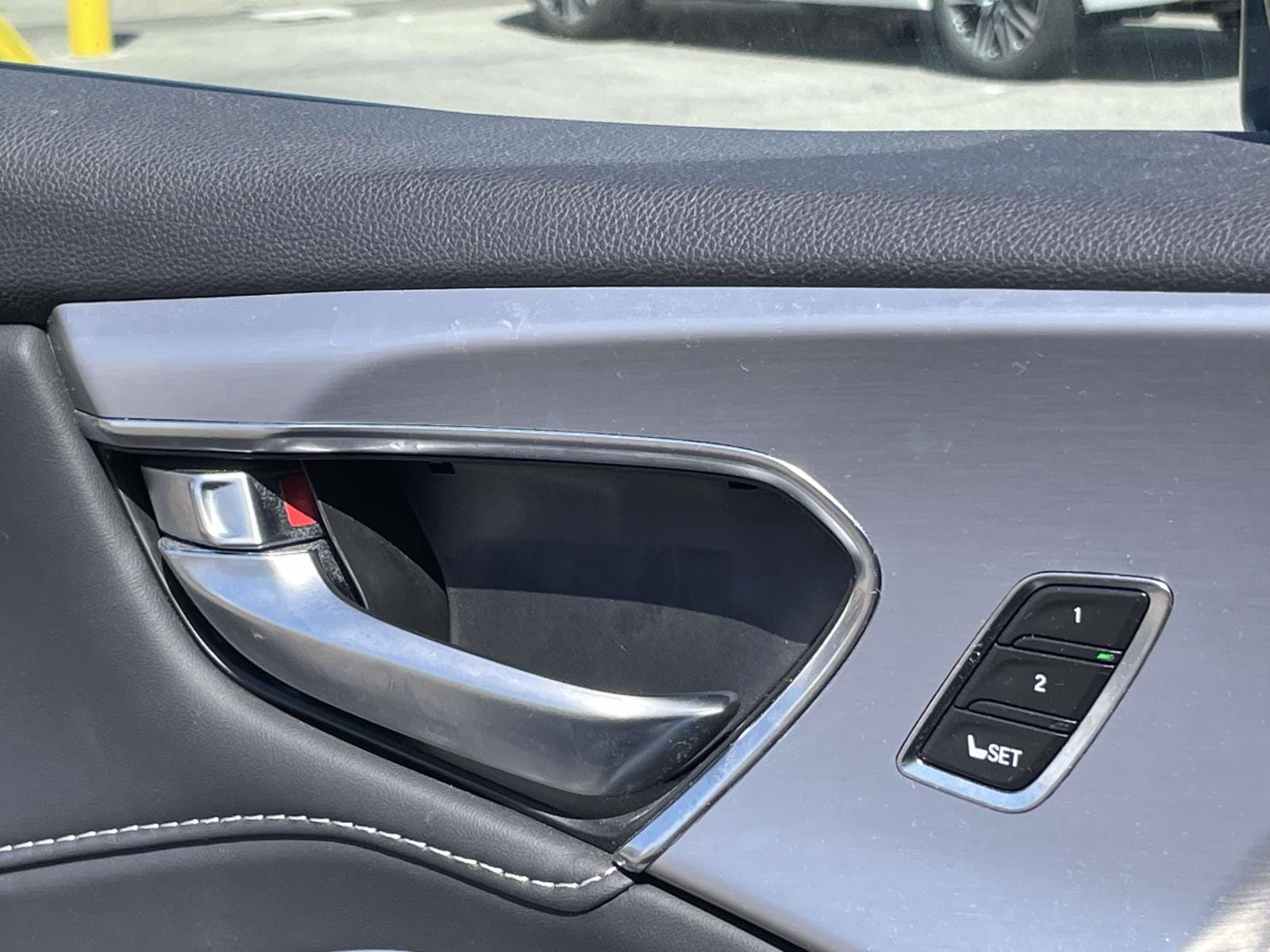 Thumbnail: 2024 Acura RDX - 17