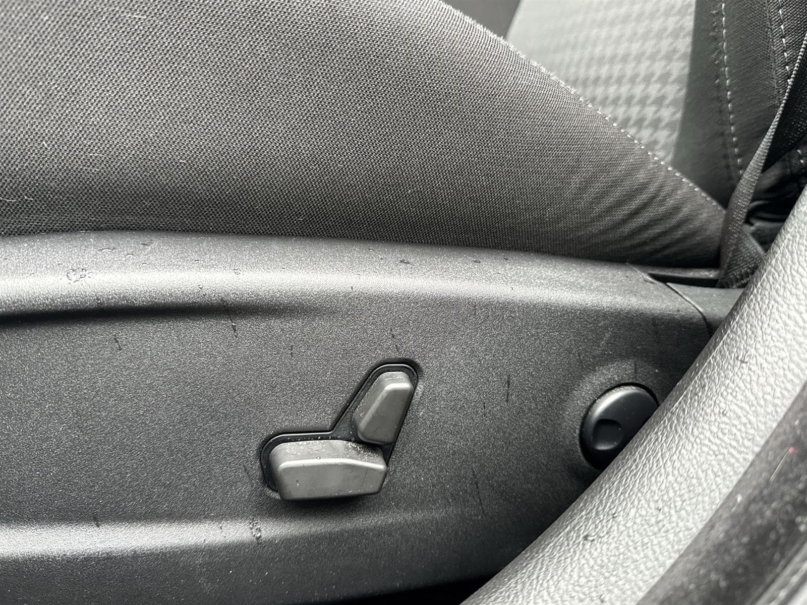 Thumbnail: 2022 Dodge Charger - 14