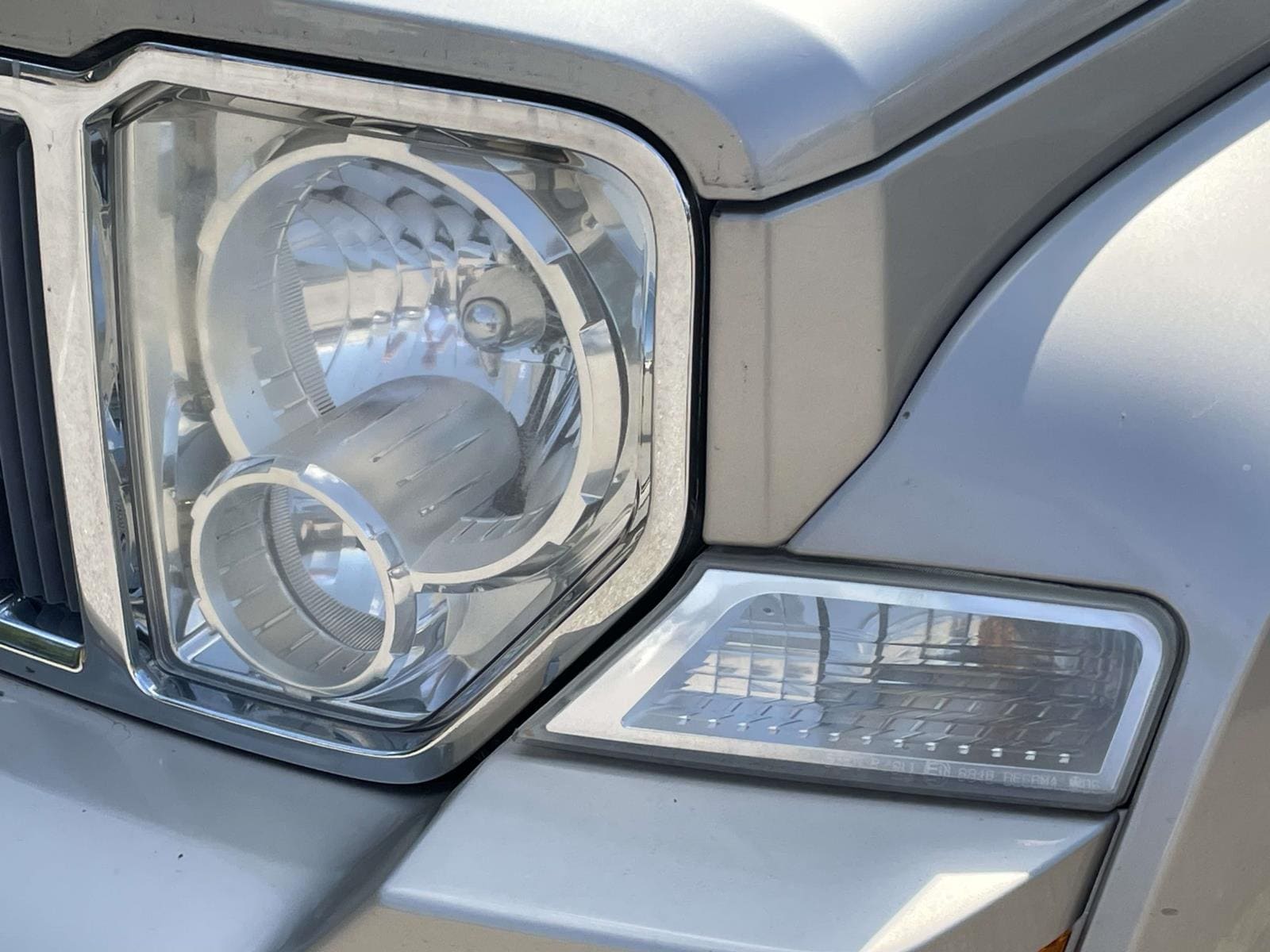 Thumbnail: 2010 Jeep Liberty - 9