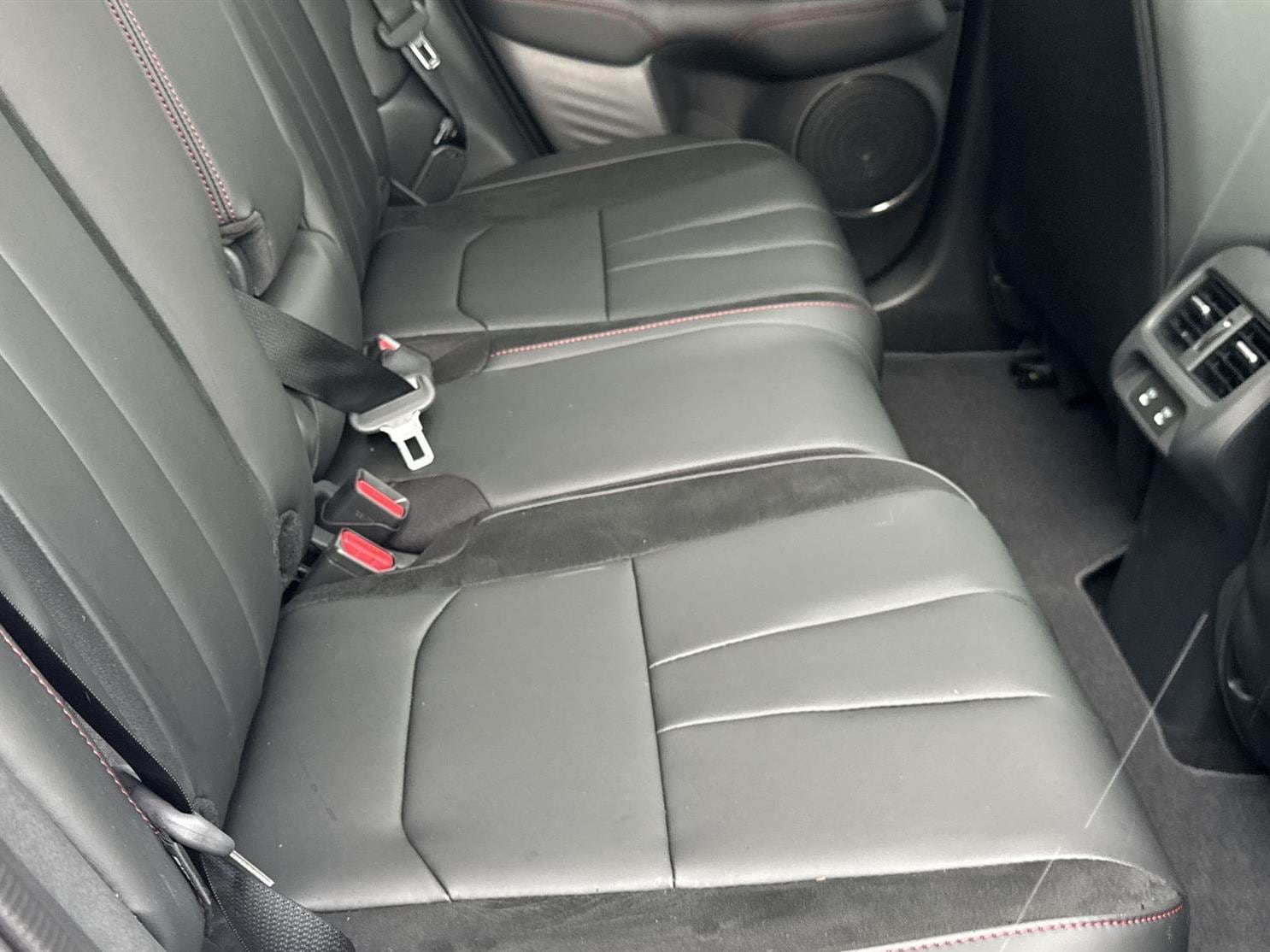 Thumbnail: 2025 Acura ADX - 15