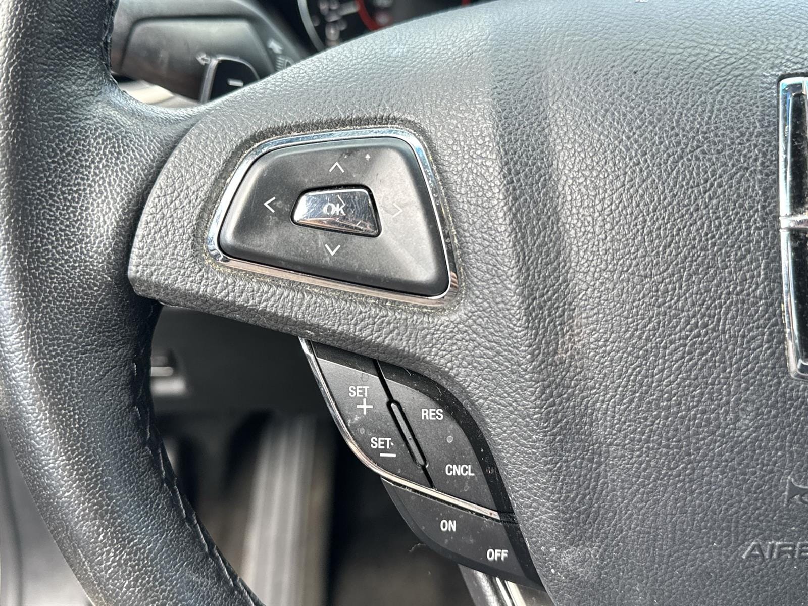 Thumbnail: 2016 Lincoln MKZ - 20