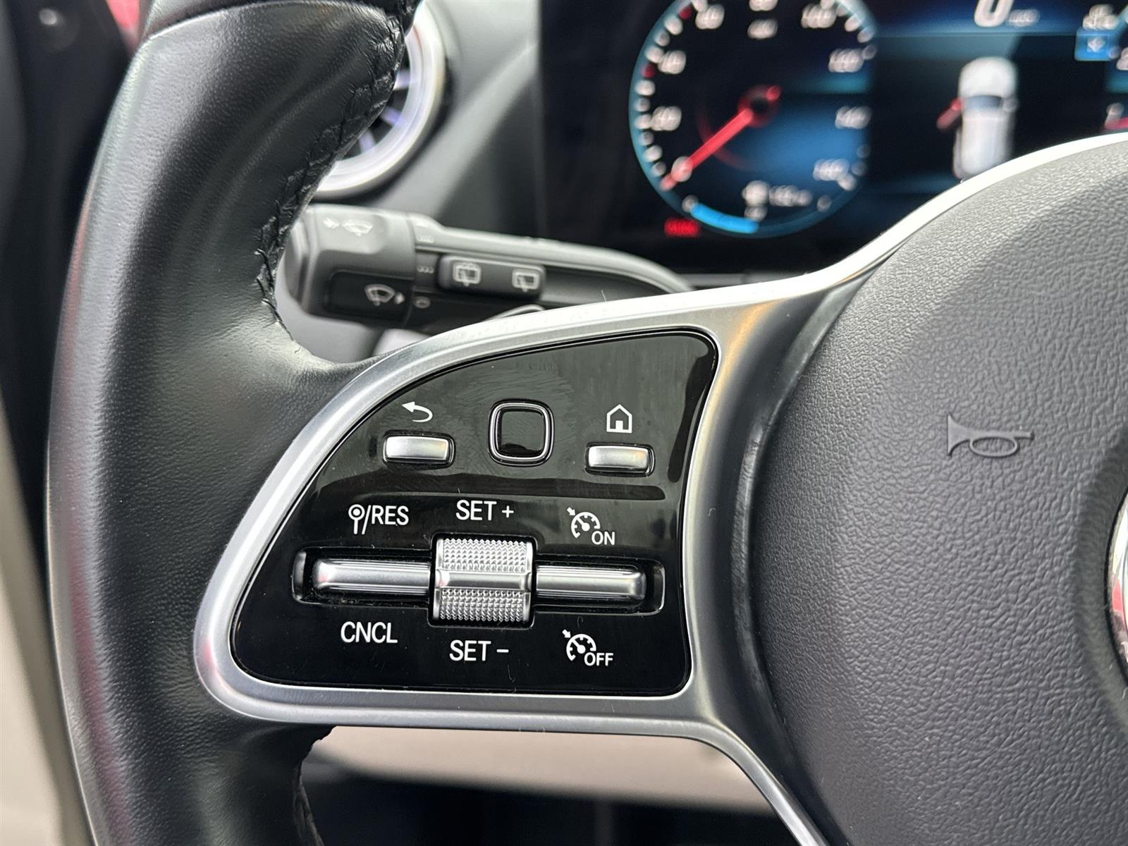 Thumbnail: 2023 Mercedes-Benz GLA - 19