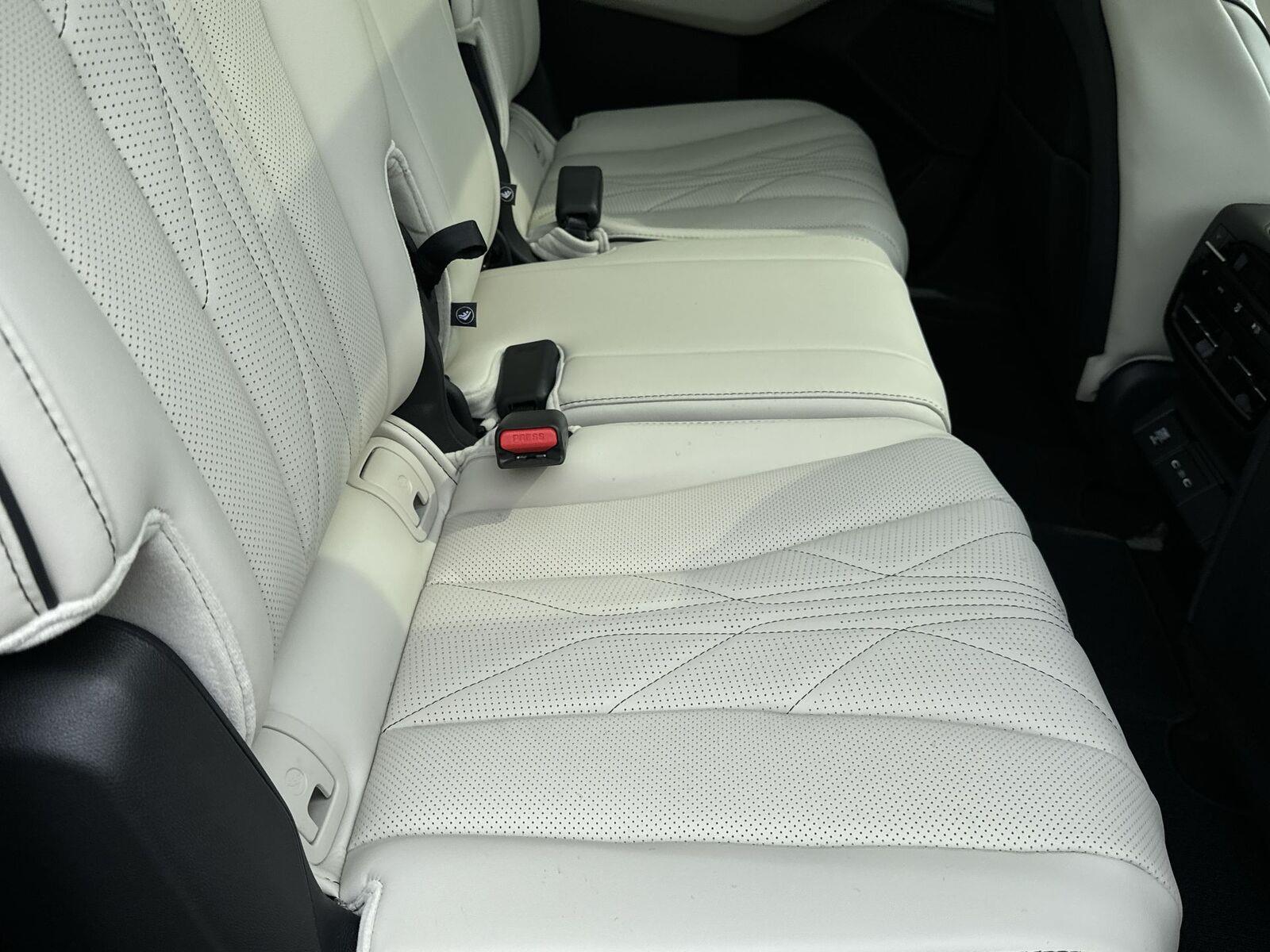 Thumbnail: 2026 Acura MDX - 15