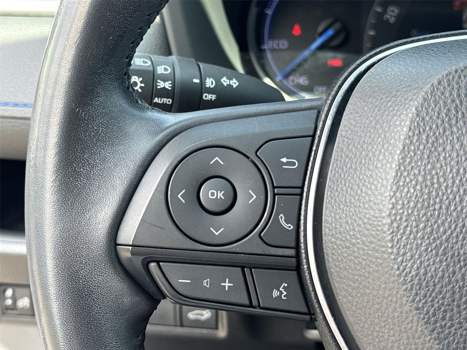 Thumbnail: 2019 Toyota RAV4 - 19