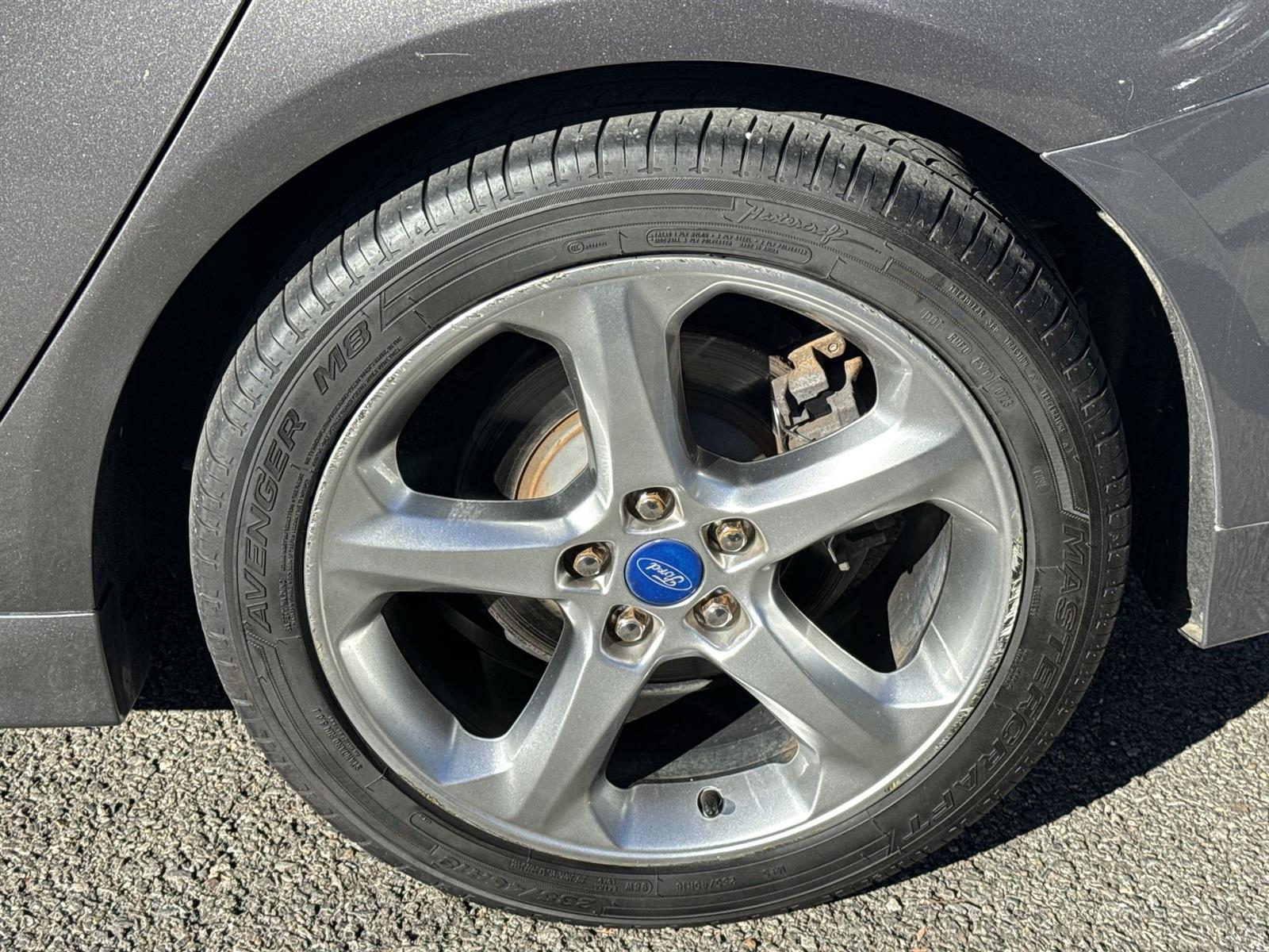 Thumbnail: 2013 Ford Fusion - 12