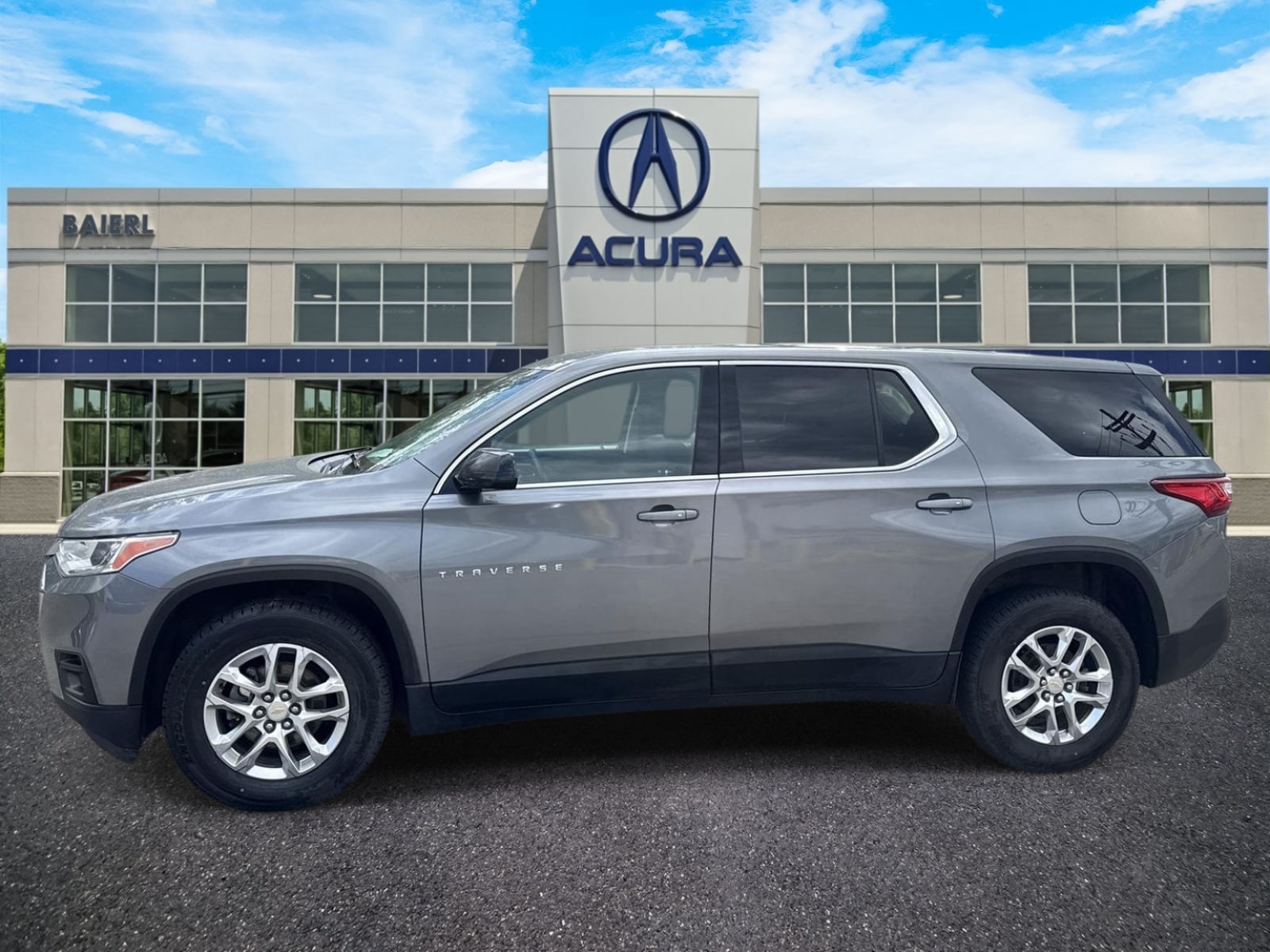 Thumbnail: 2018 Chevrolet Traverse - 2