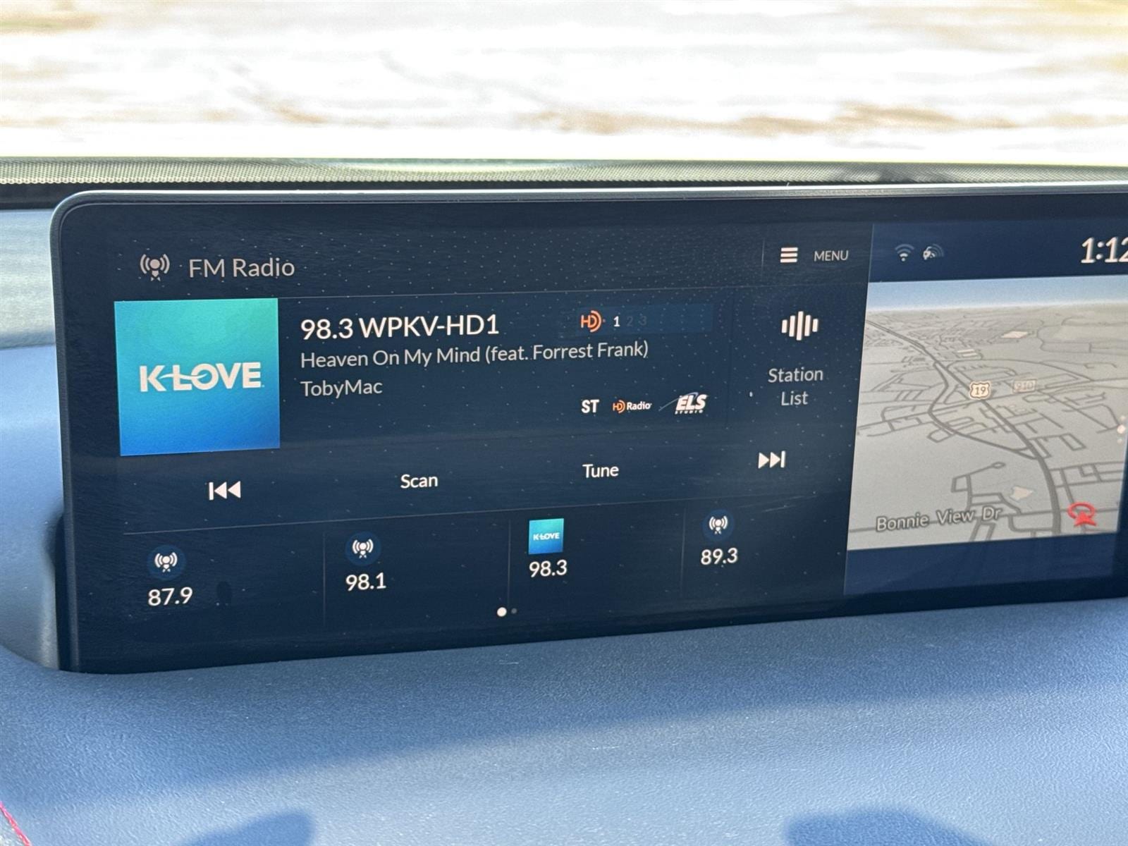 Thumbnail: 2025 Acura TLX - 25