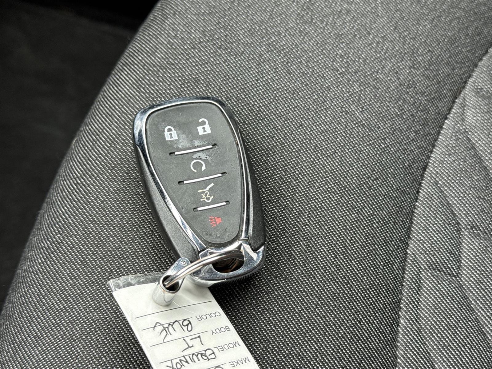 Thumbnail: 2021 Chevrolet Equinox - 21