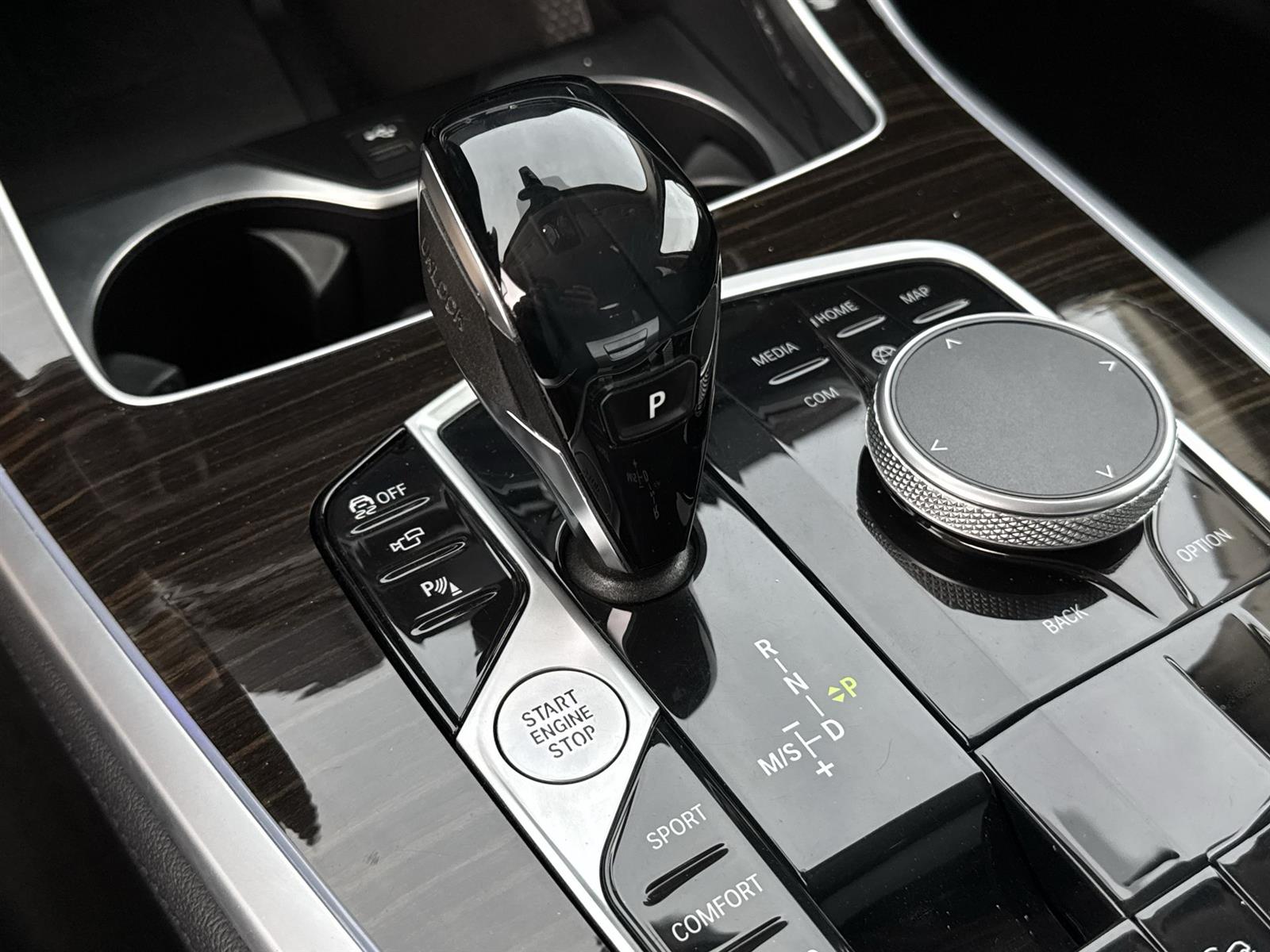 Thumbnail: 2021 BMW X7 - 28