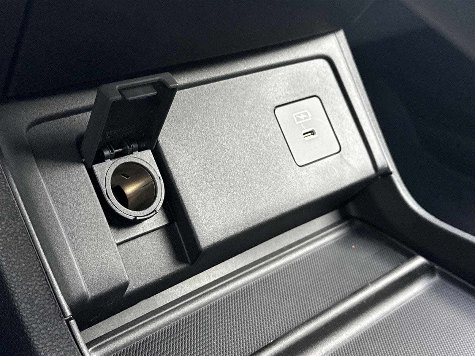 Thumbnail: 2026 Acura RDX - 28