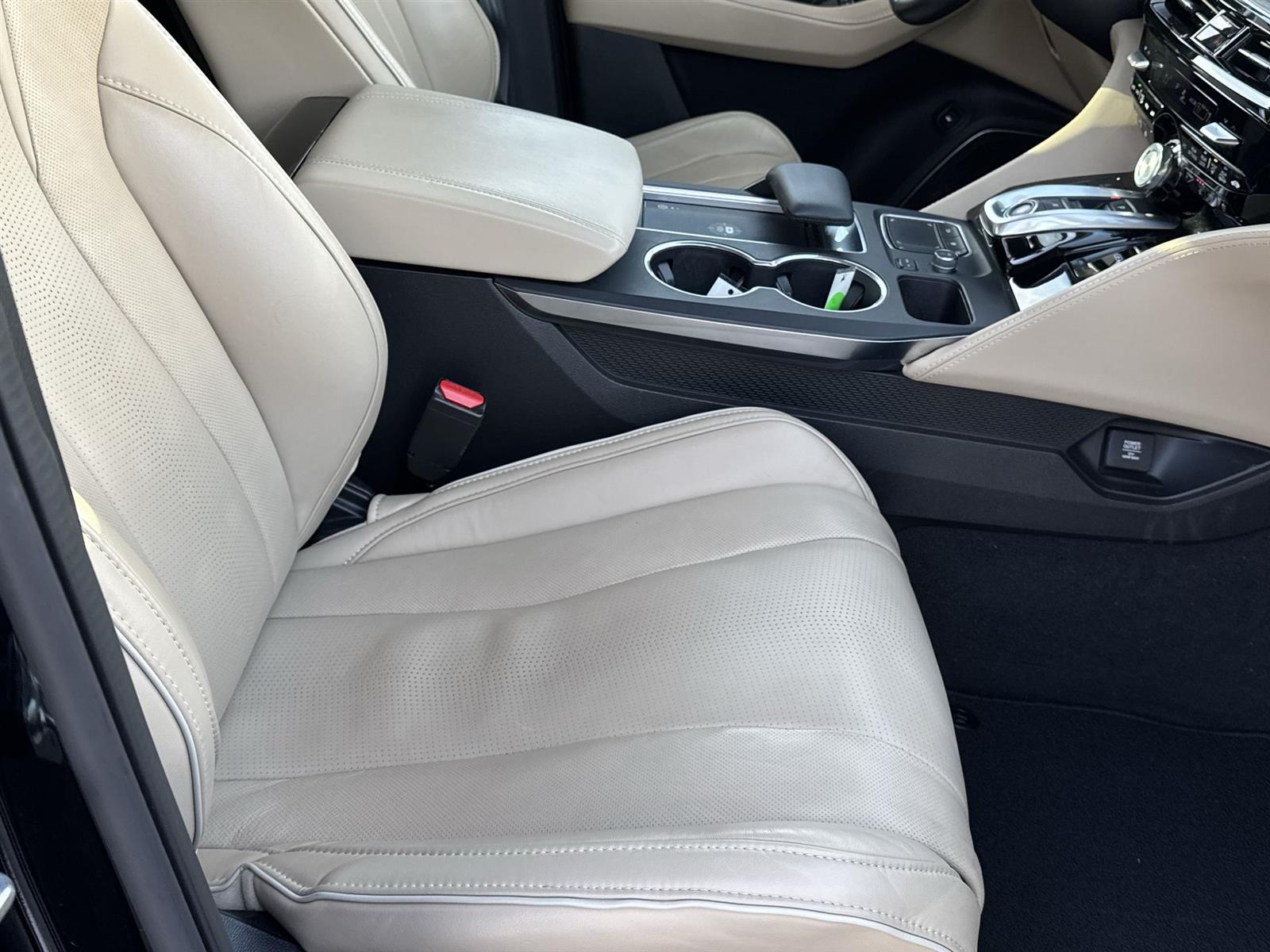 Thumbnail: 2023 Acura MDX - 17