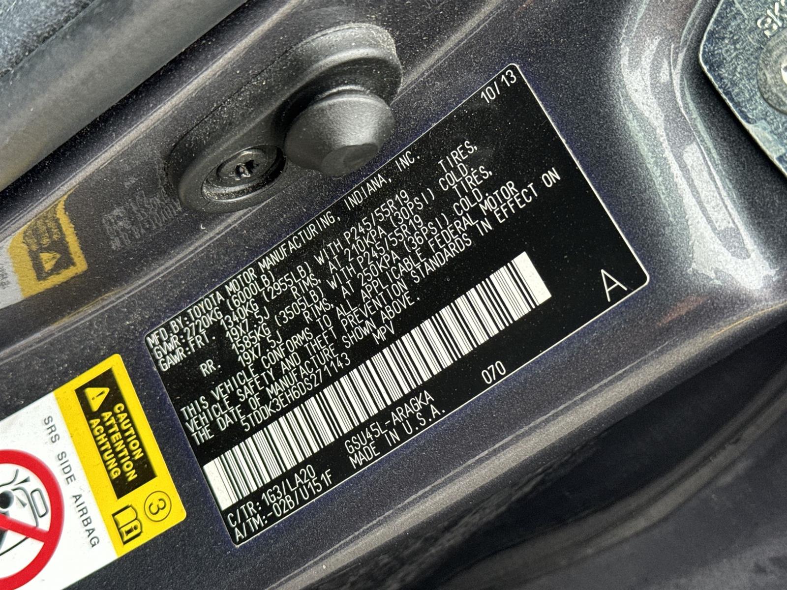 Thumbnail: 2013 Toyota Highlander - 17