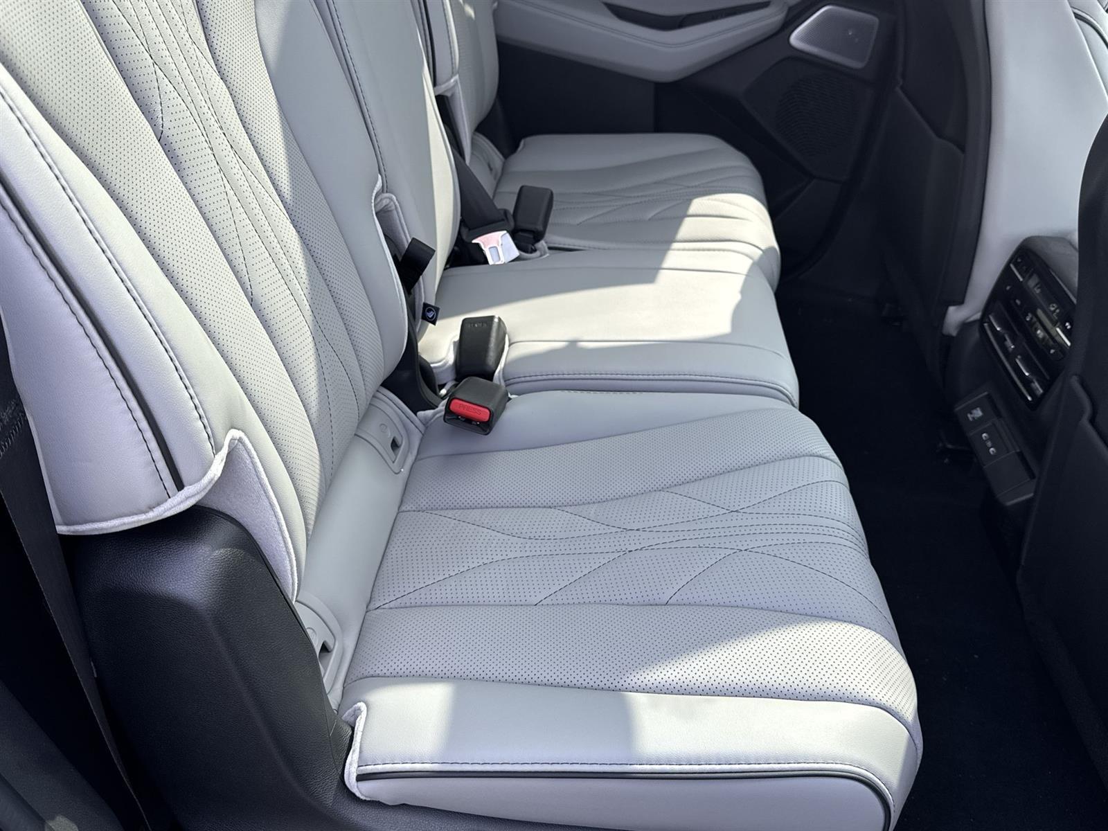 Thumbnail: 2026 Acura MDX - 17