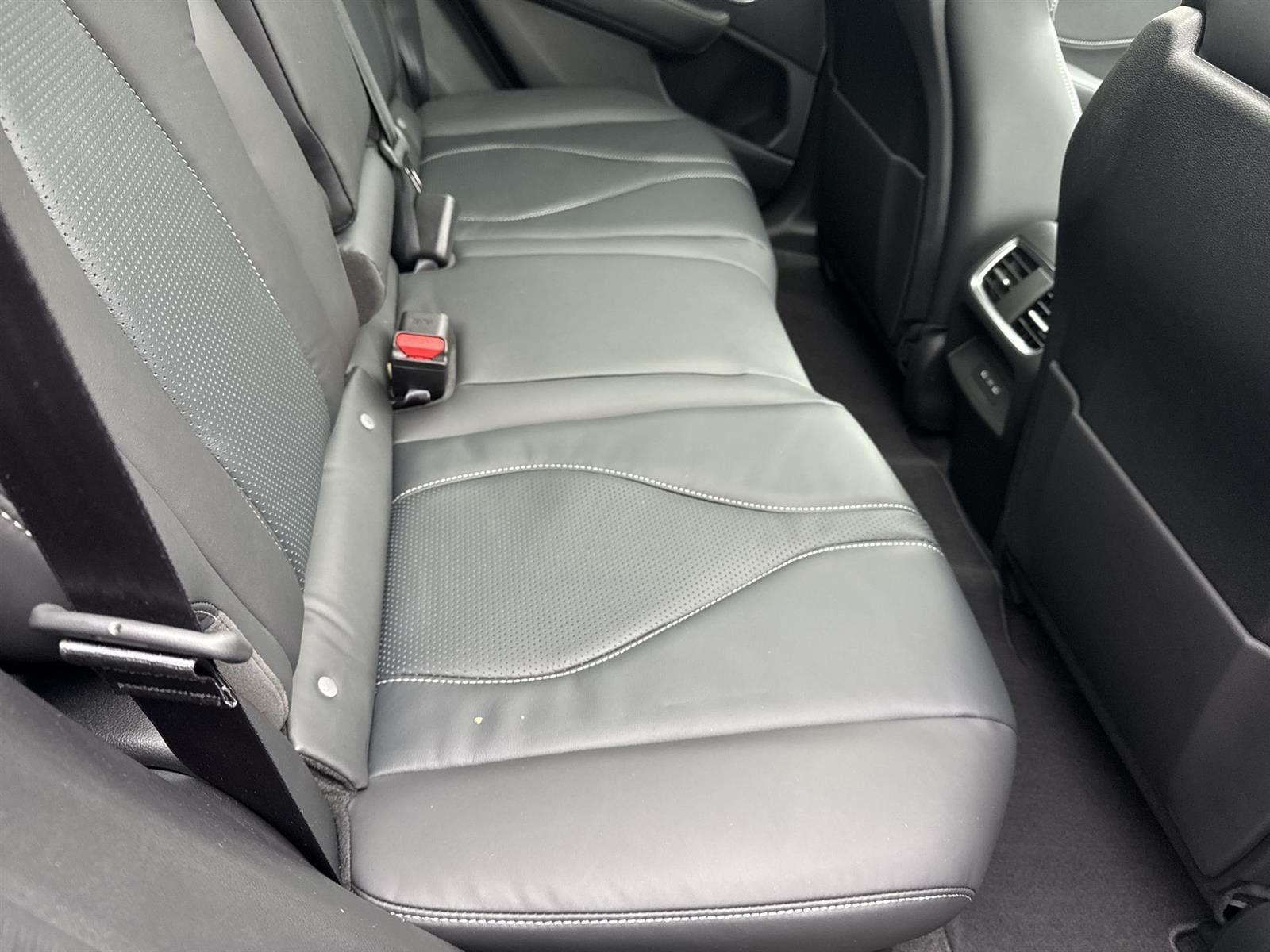 Thumbnail: 2026 Acura RDX - 15