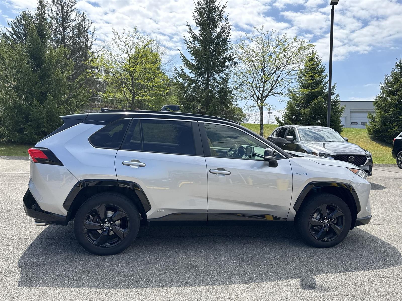 Thumbnail: 2019 Toyota RAV4 - 6