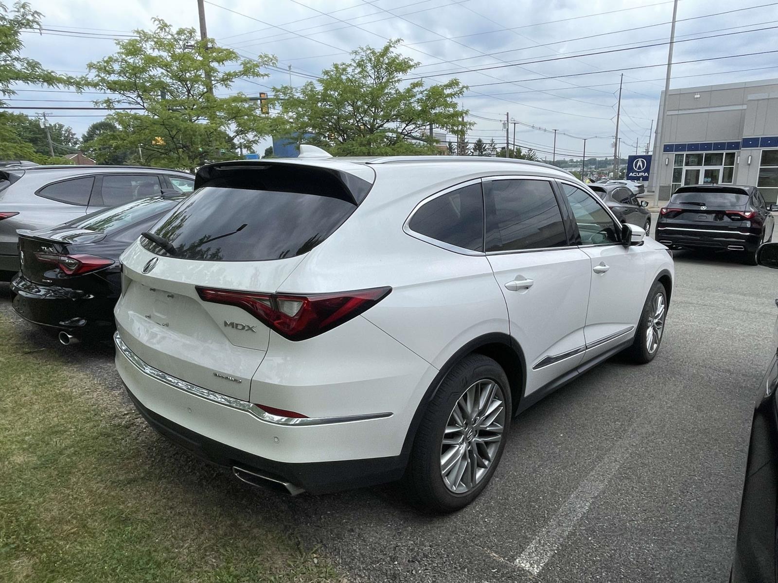 Thumbnail: 2023 Acura MDX - 4