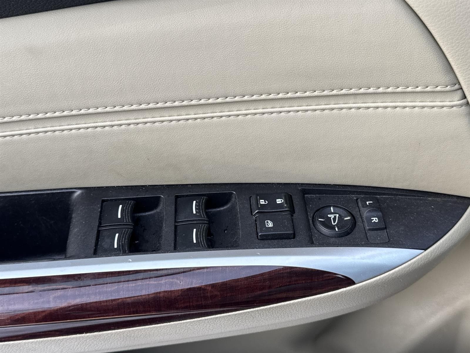 Thumbnail: 2016 Acura TLX - 18