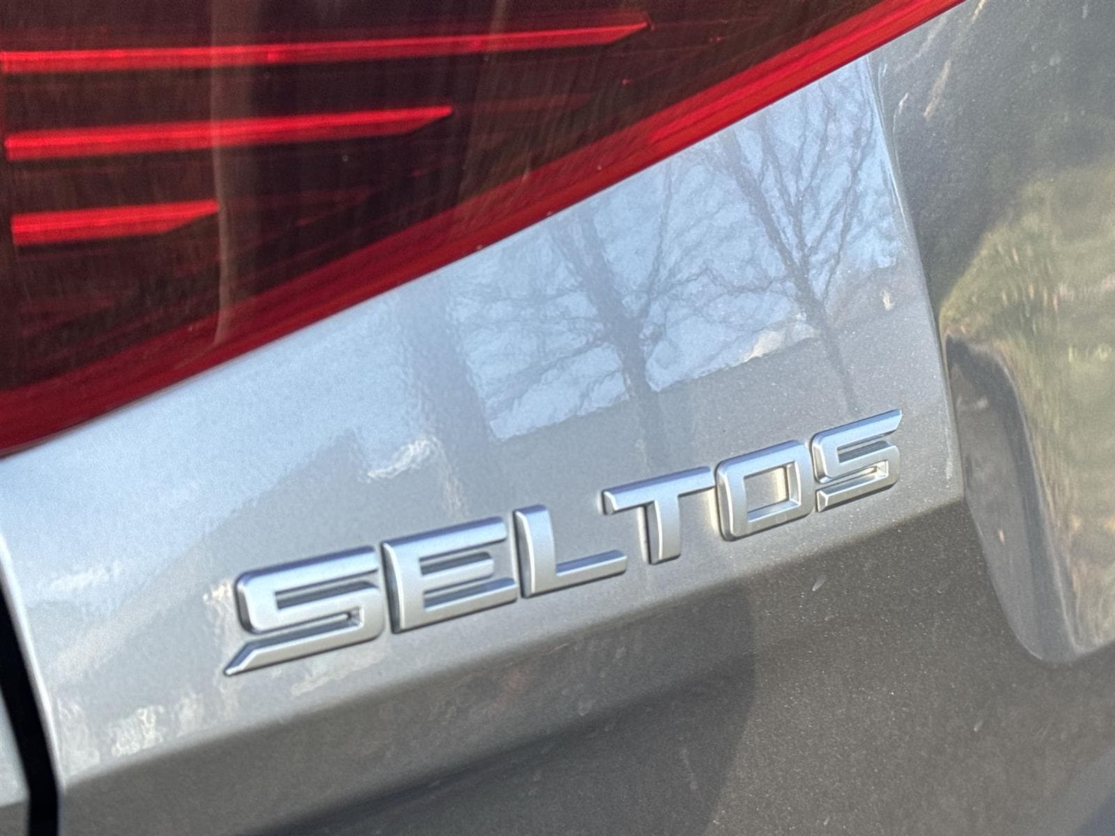 Thumbnail: 2023 Kia Seltos - 12