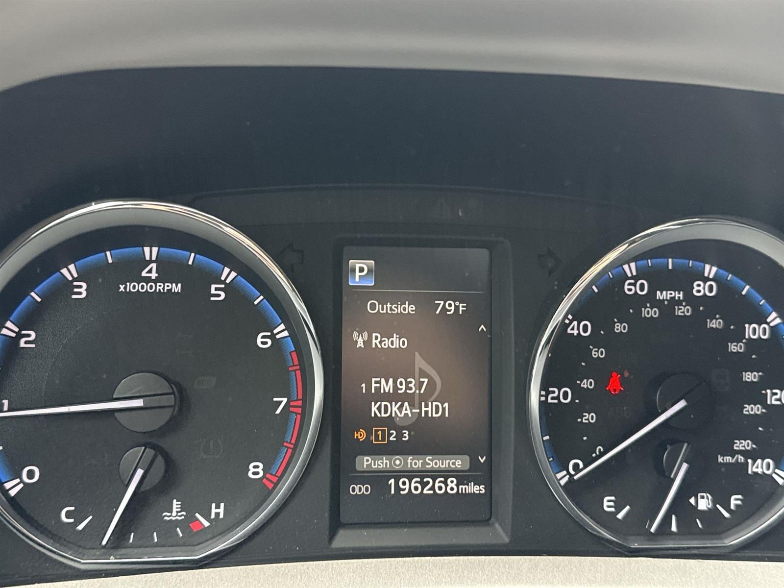Thumbnail: 2016 Toyota RAV4 - 30