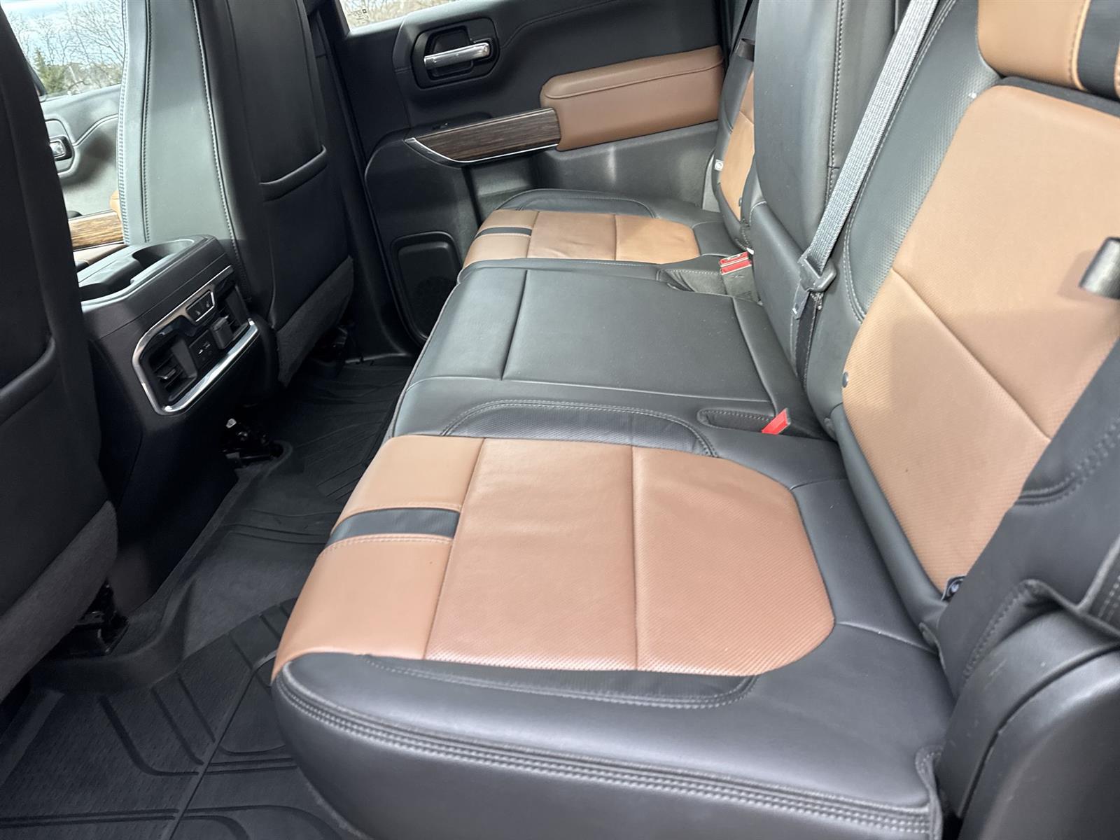 Thumbnail: 2020 Chevrolet Silverado 1500 - 16