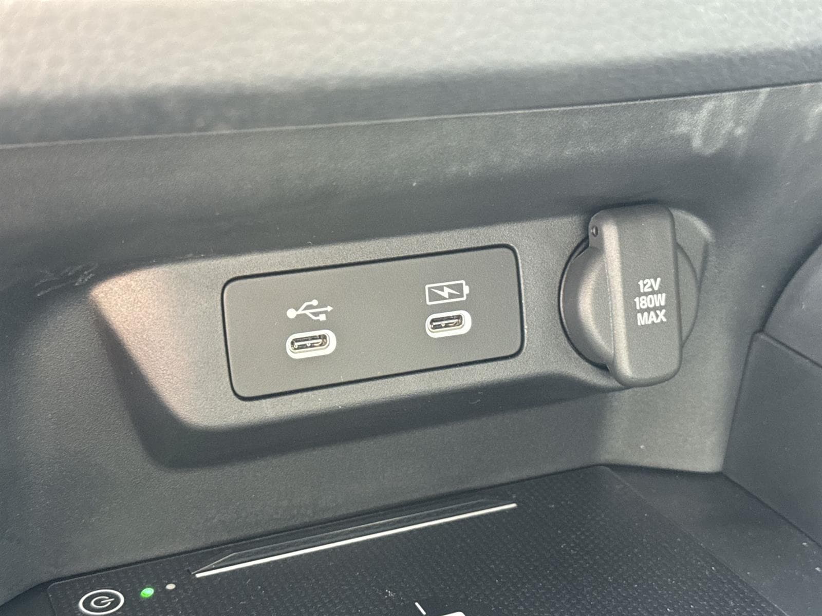 Thumbnail: 2025 Acura ADX - 28