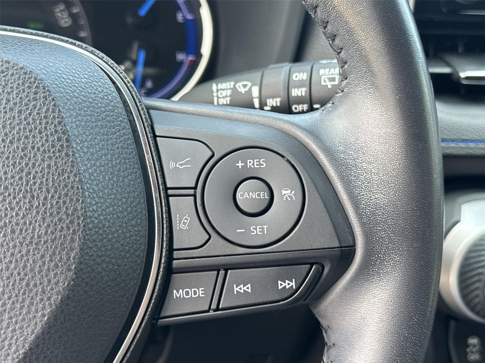 Thumbnail: 2019 Toyota RAV4 - 20