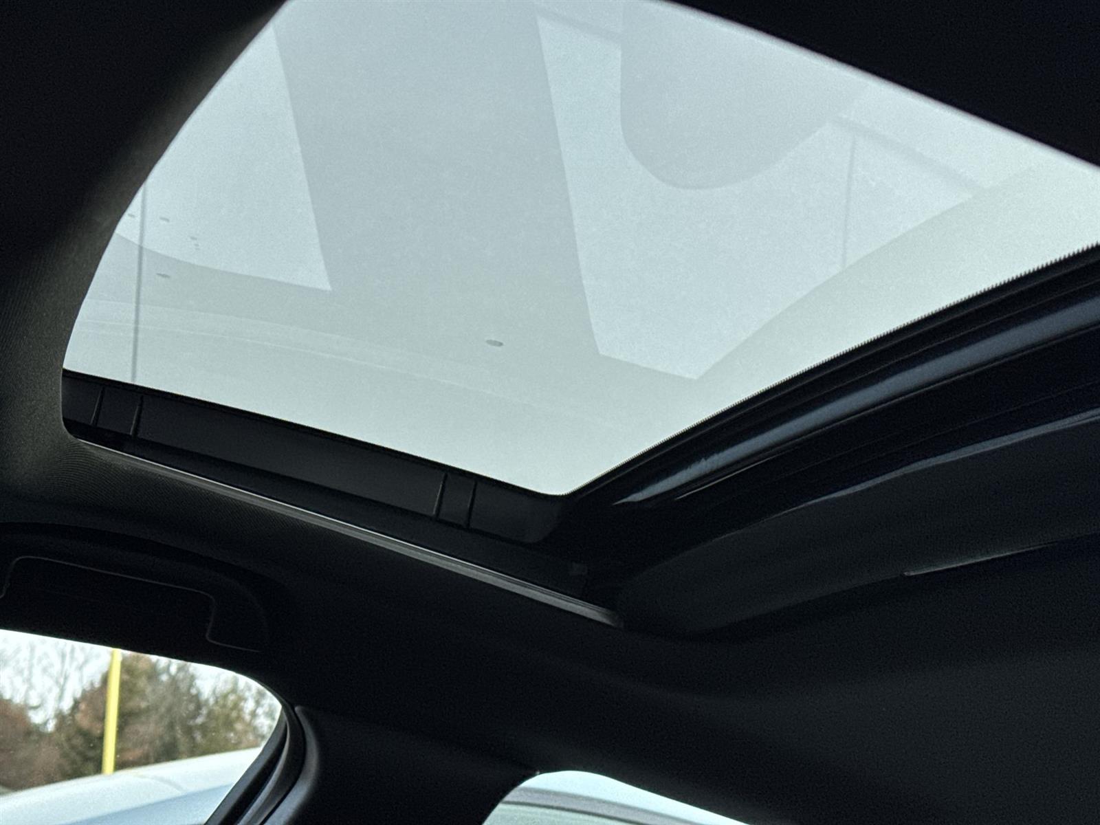 Thumbnail: 2025 Acura Integra - 13