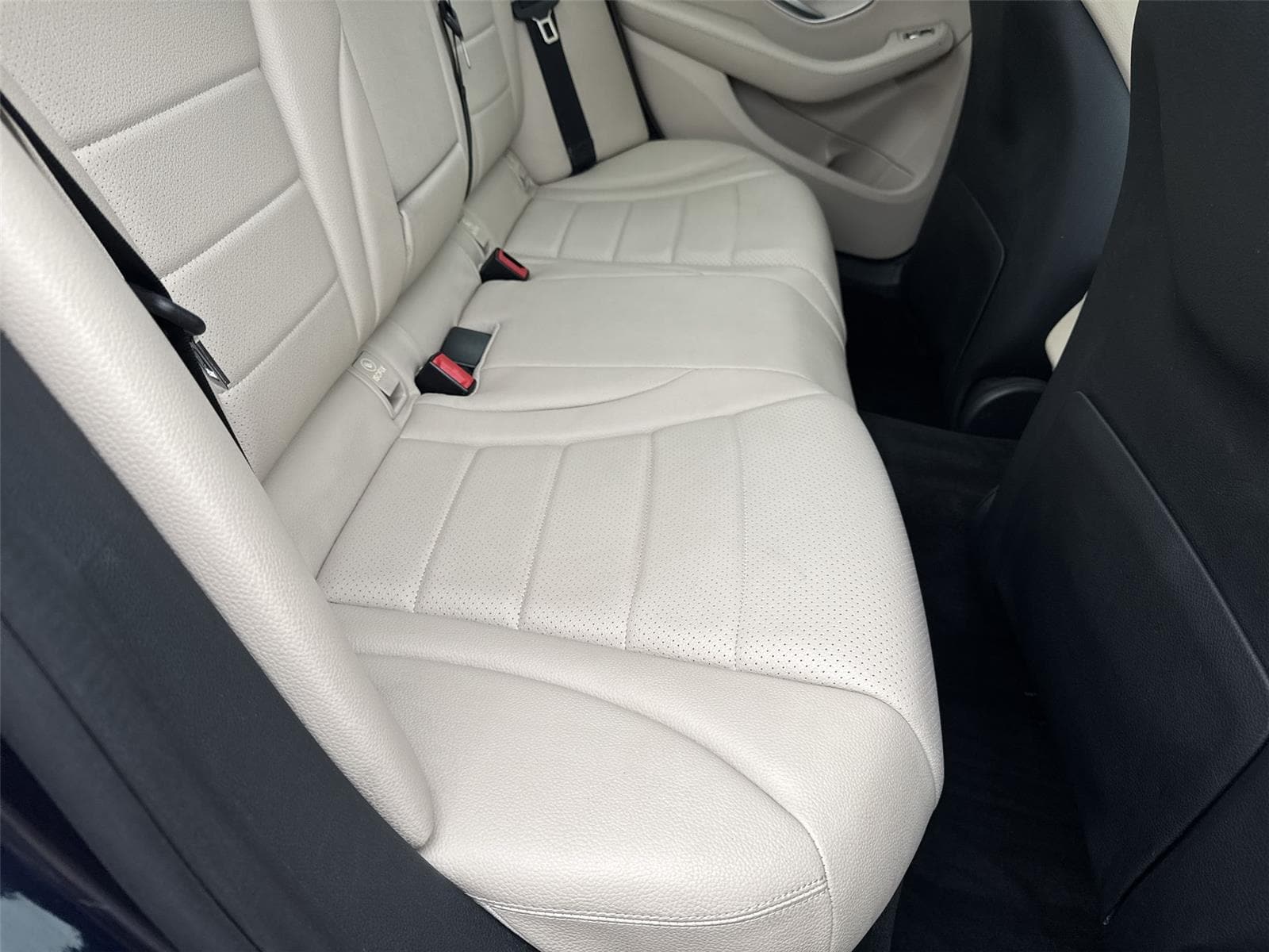 2017 Mercedes-Benz C-Class C300 - Photo 17