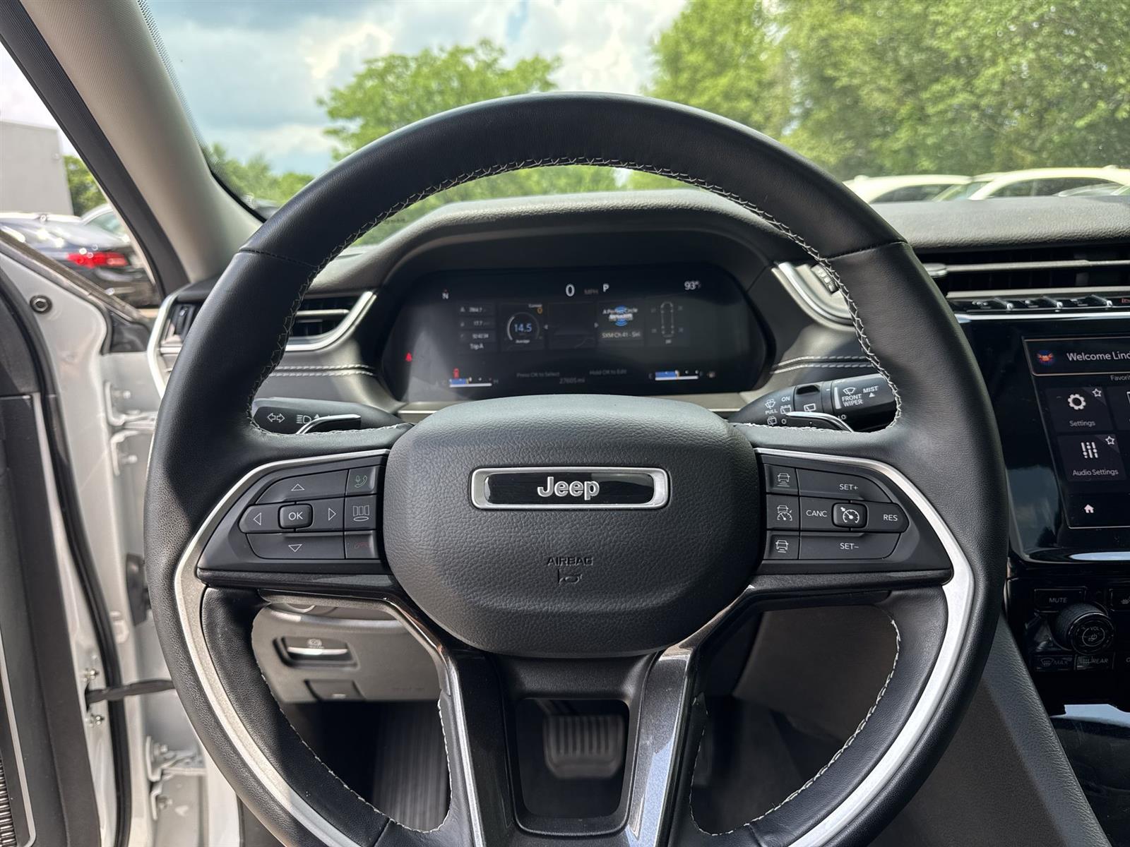 Thumbnail: 2022 Jeep Grand Cherokee - 20