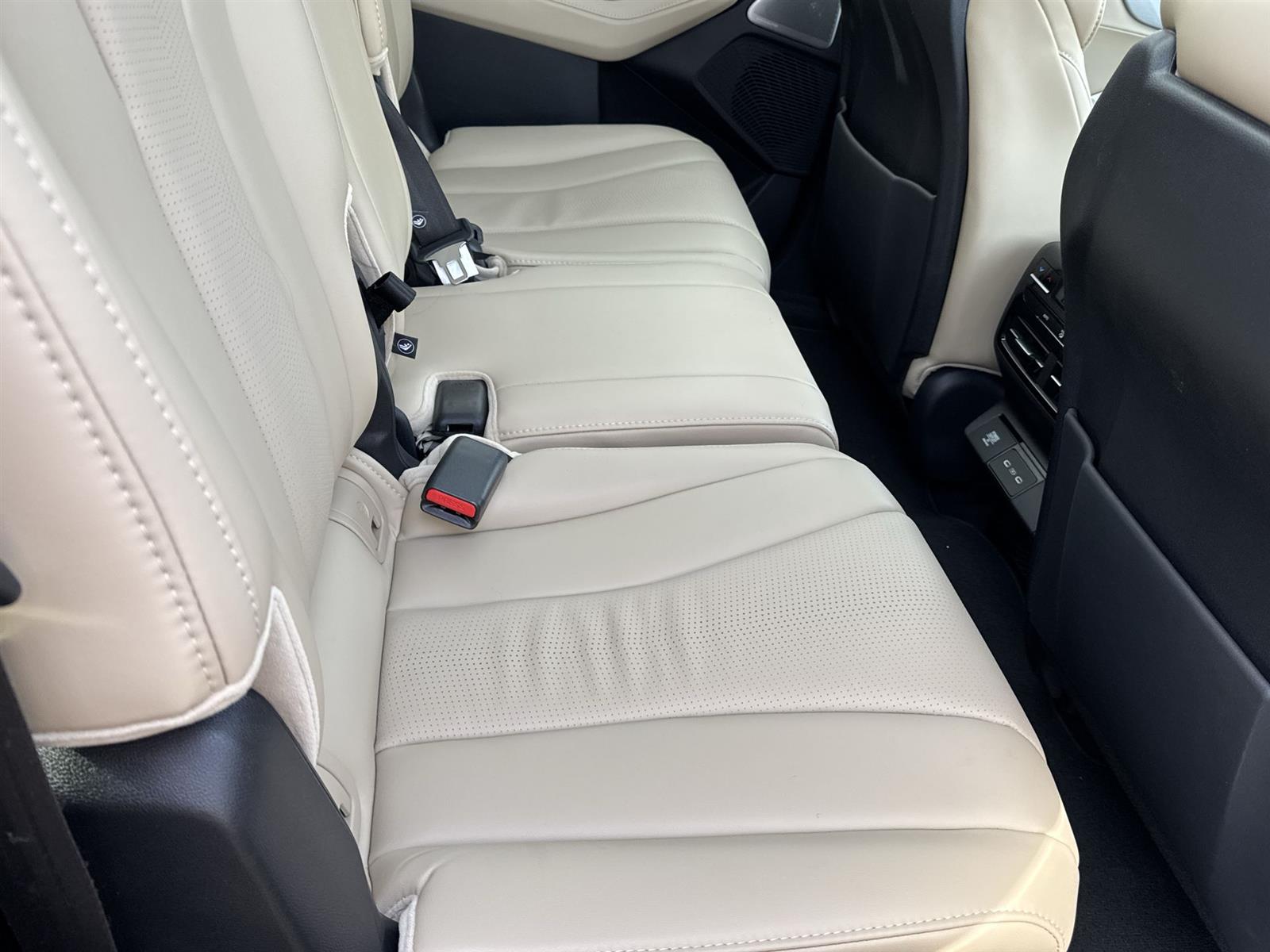 Thumbnail: 2025 Acura MDX - 17