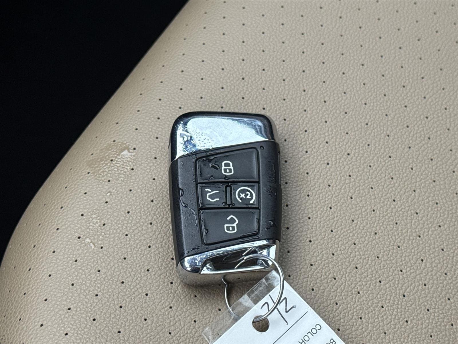 Thumbnail: 2022 Volkswagen Atlas - 31