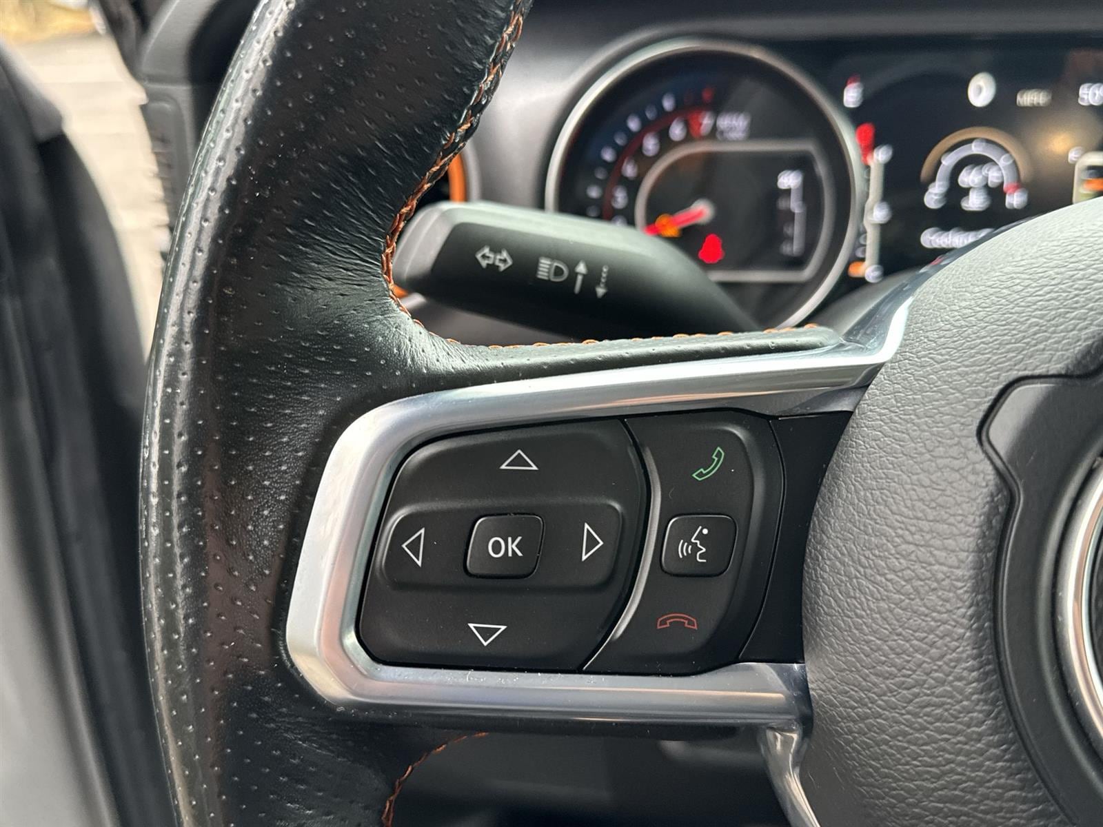 Thumbnail: 2021 Jeep Gladiator - 19