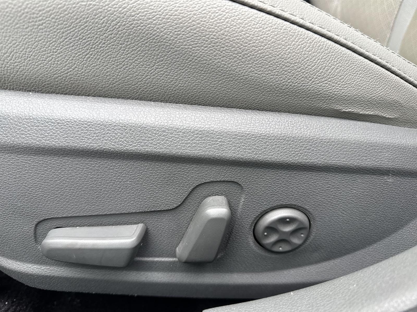 Thumbnail: 2017 Kia Optima - 12