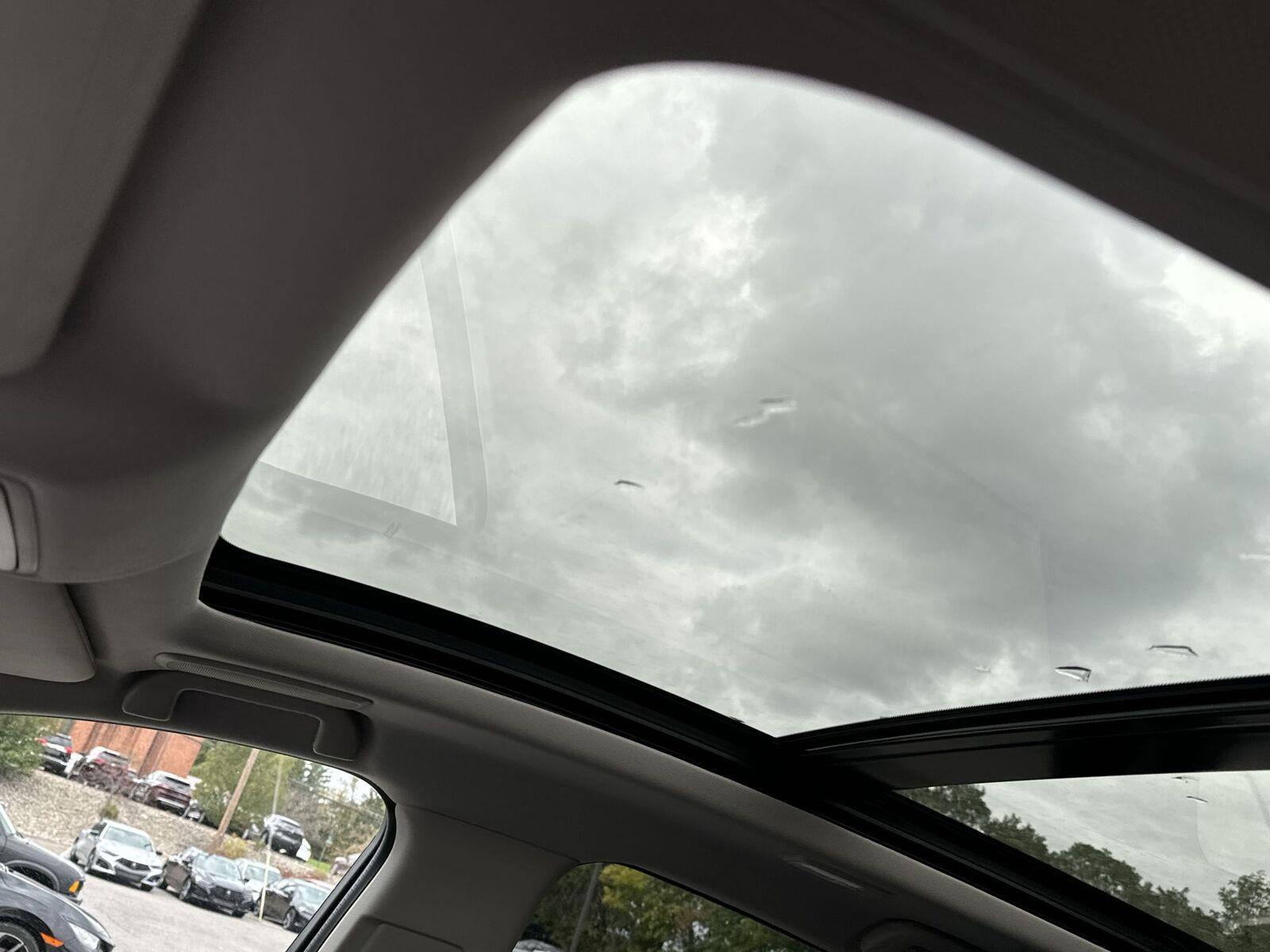 Thumbnail: 2026 Acura RDX - 15