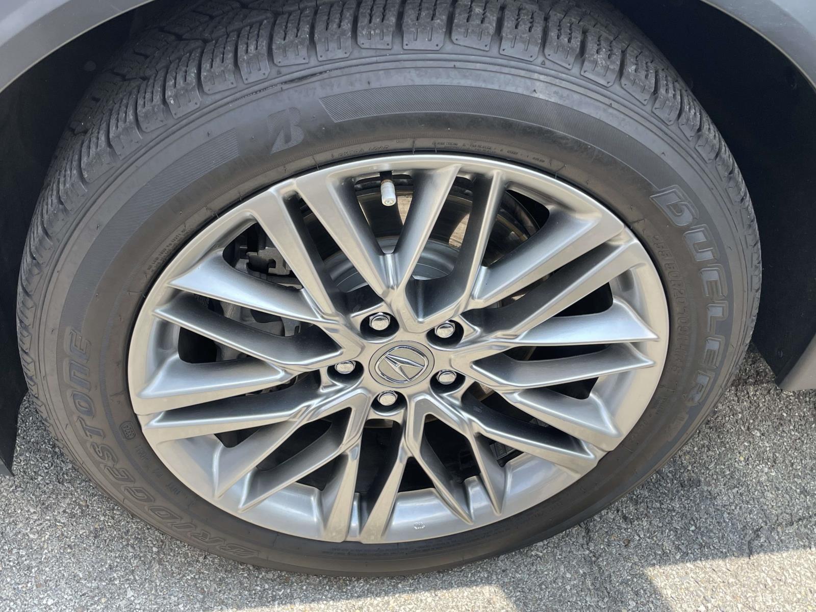 Thumbnail: 2022 Acura MDX - 9