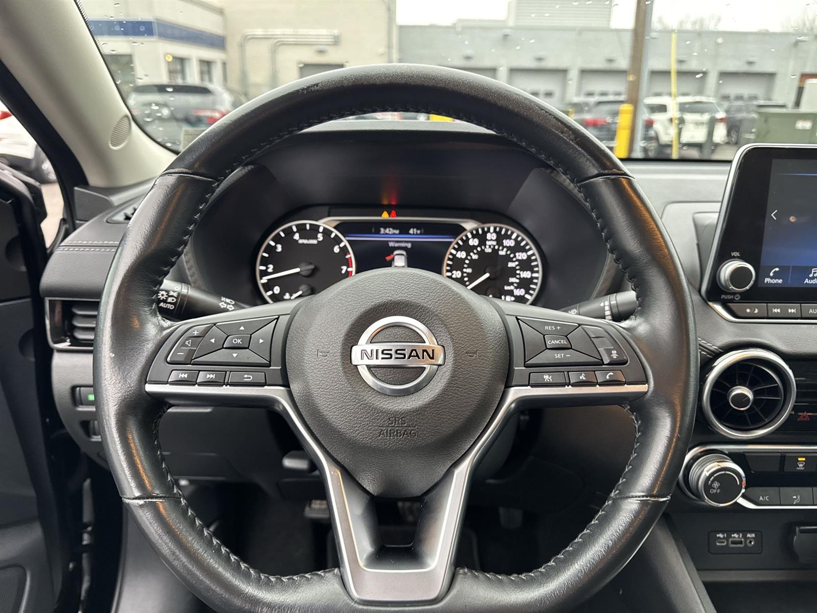 Thumbnail: 2022 Nissan Sentra - 17