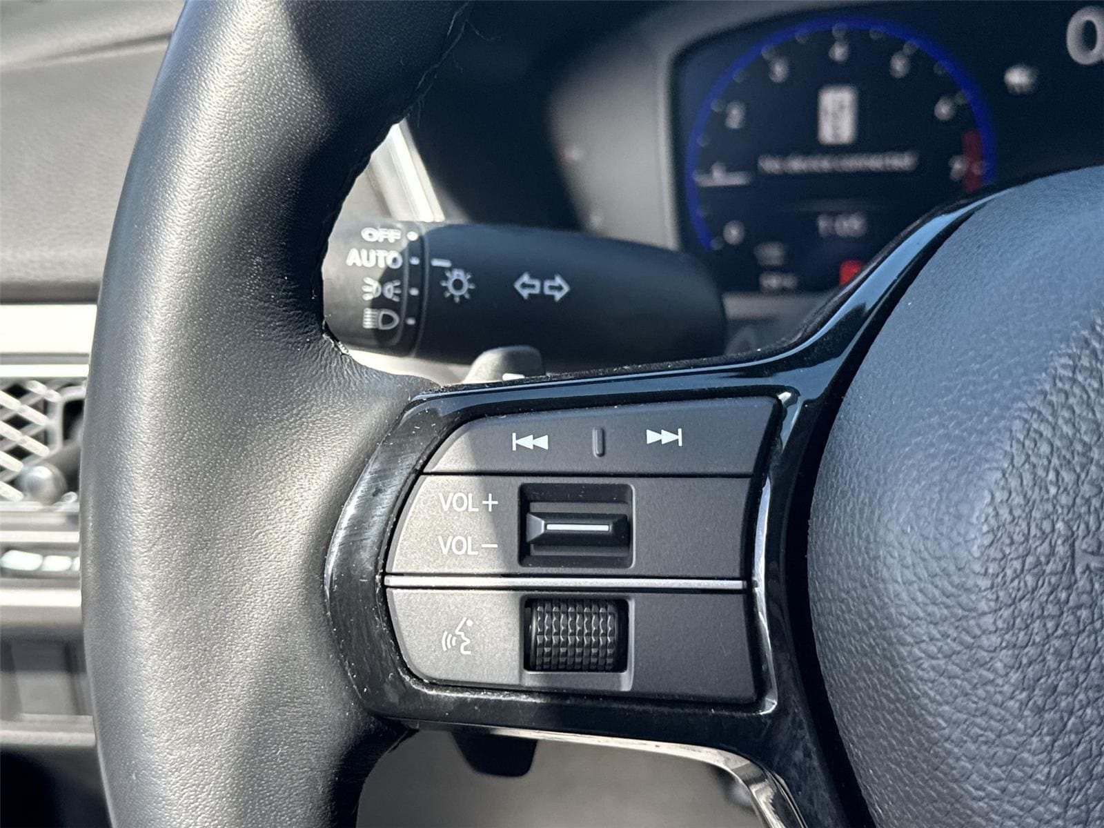 Thumbnail: 2023 Acura Integra - 19