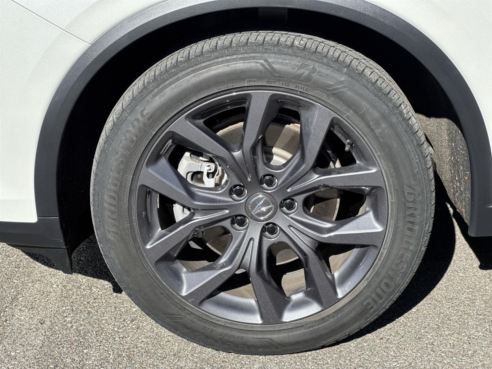 Thumbnail: 2023 Acura MDX - 12
