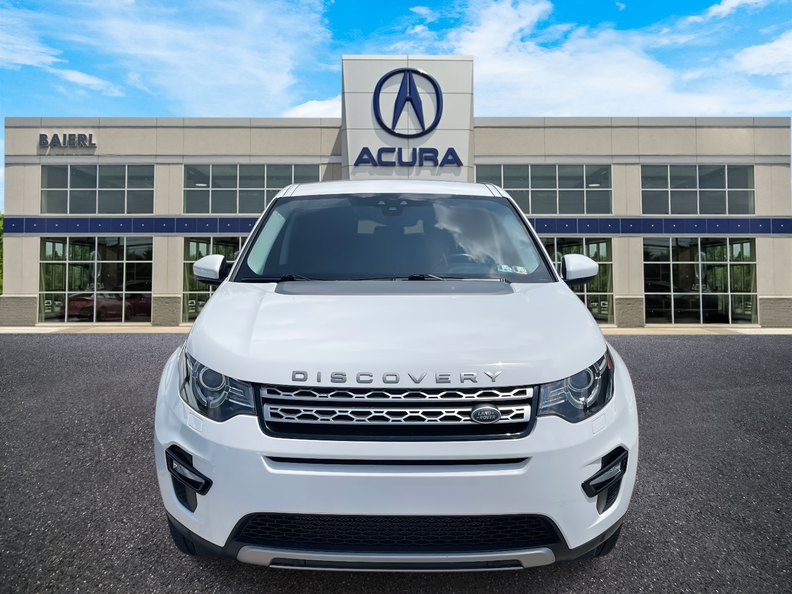 Thumbnail: 2017 Land Rover Discovery Sport - 5