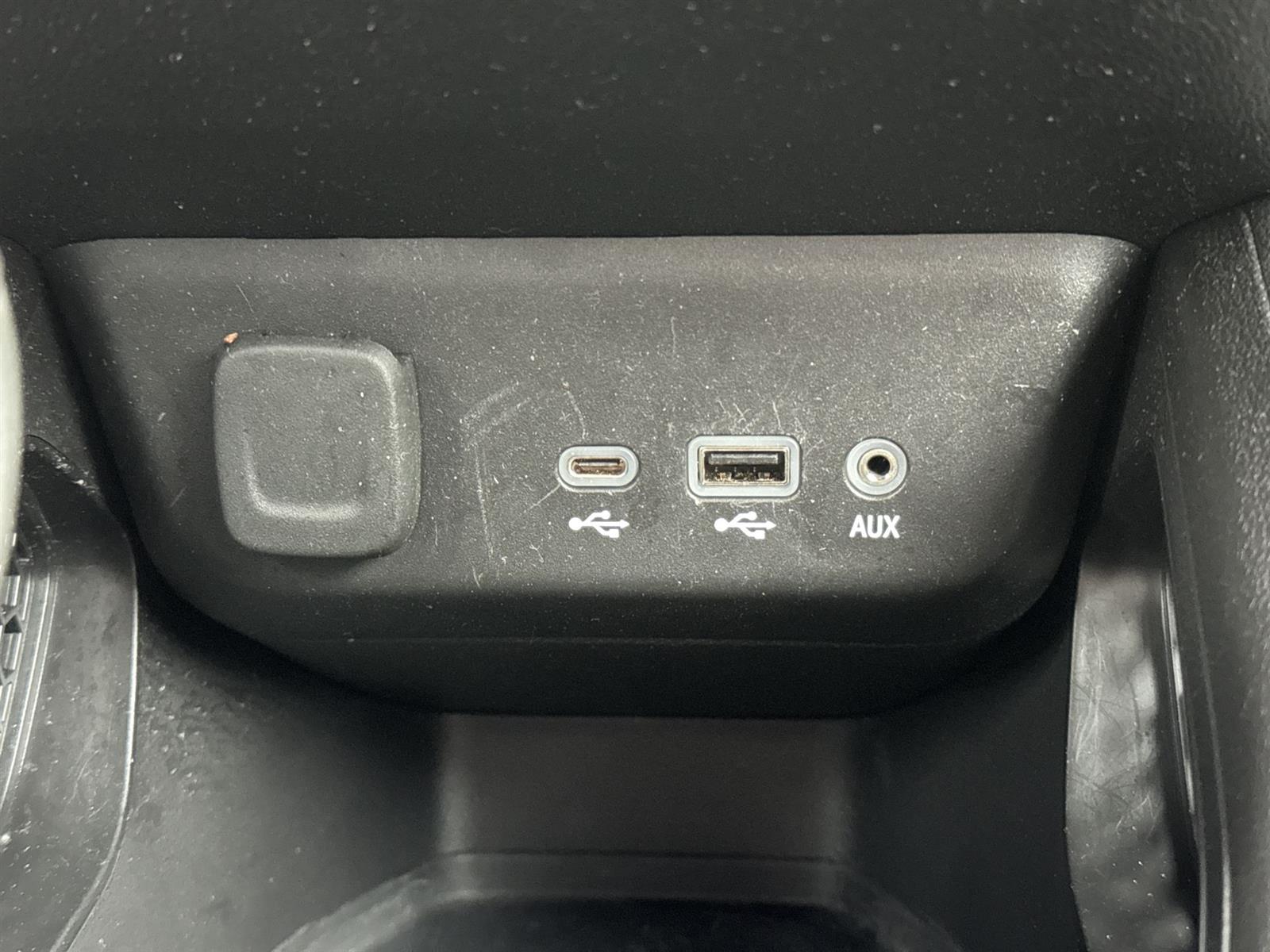 Thumbnail: 2022 Chevrolet TrailBlazer - 23