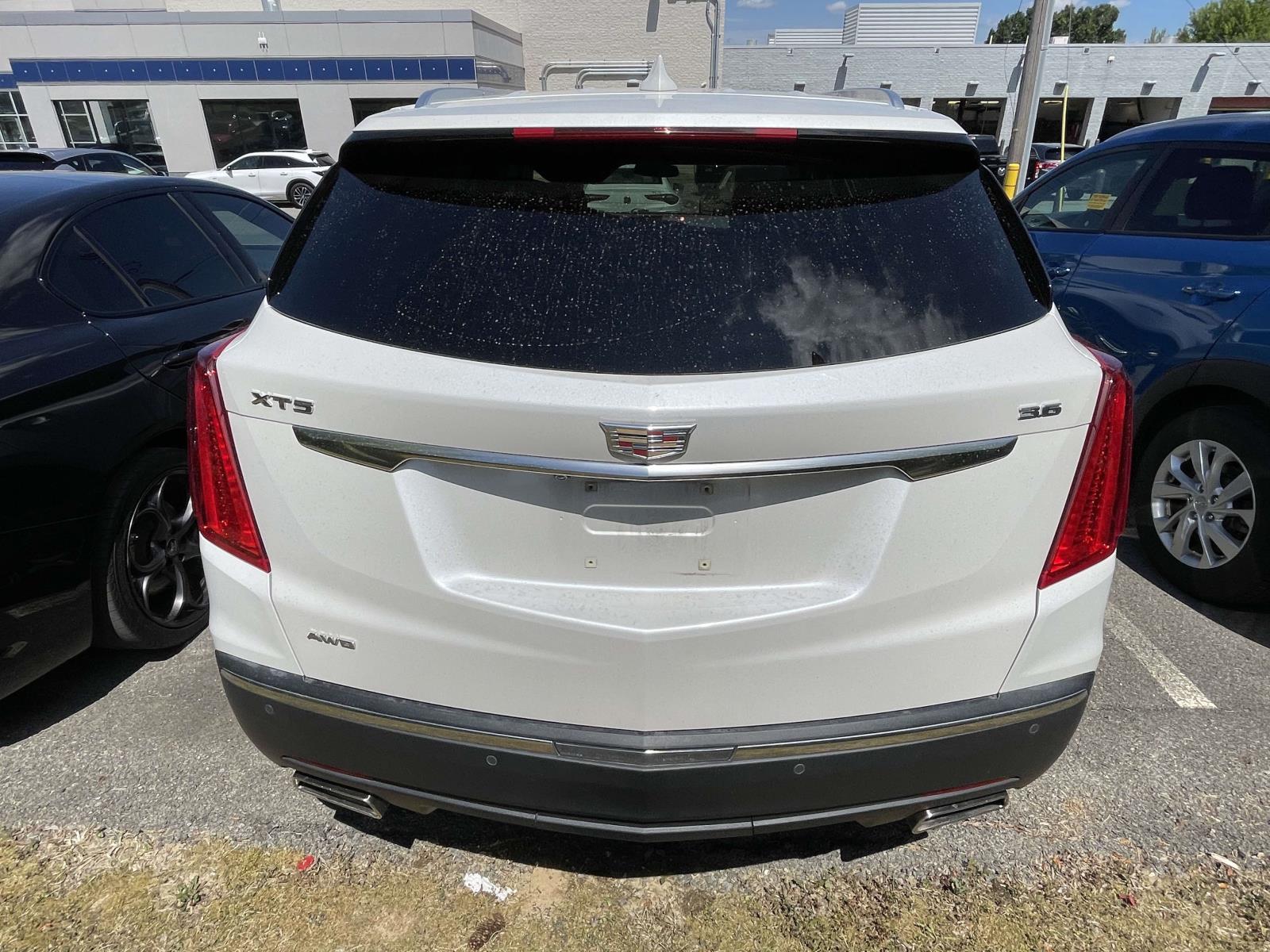 Thumbnail: 2018 Cadillac XT5 - 4