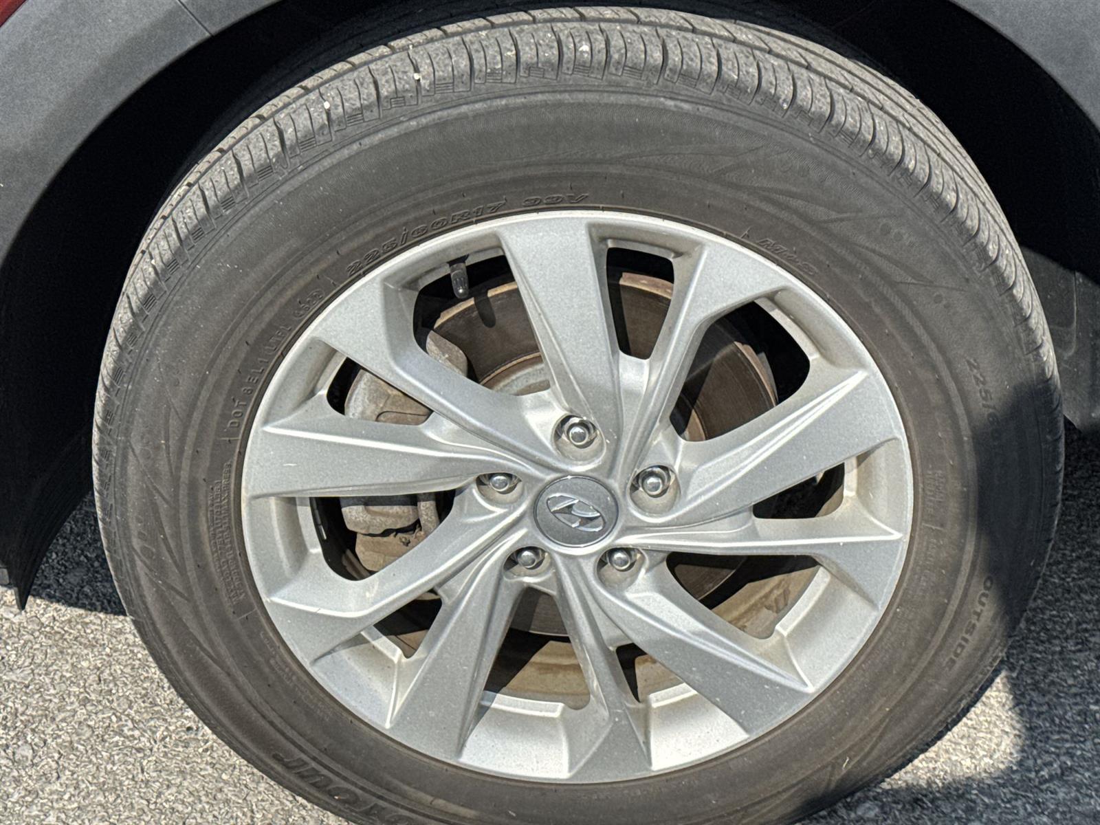 Thumbnail: 2020 Hyundai Tucson - 8