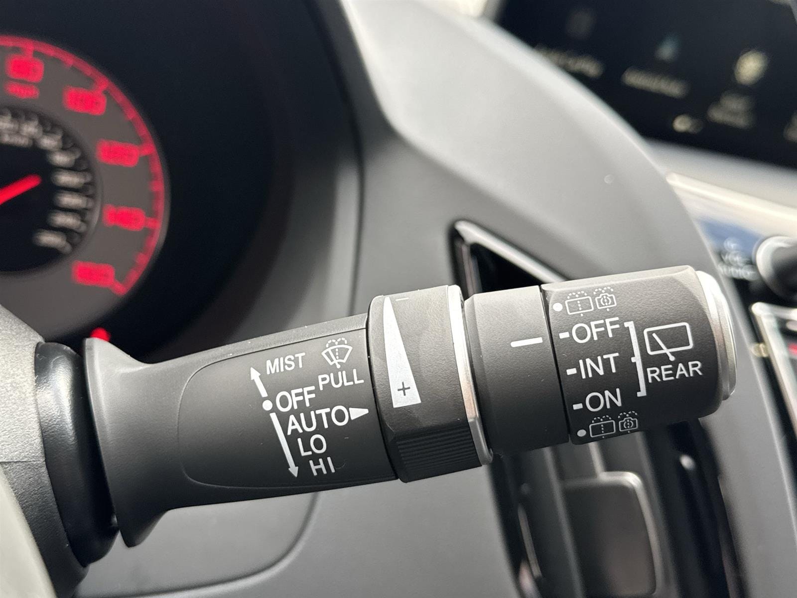 Thumbnail: 2026 Acura RDX - 21