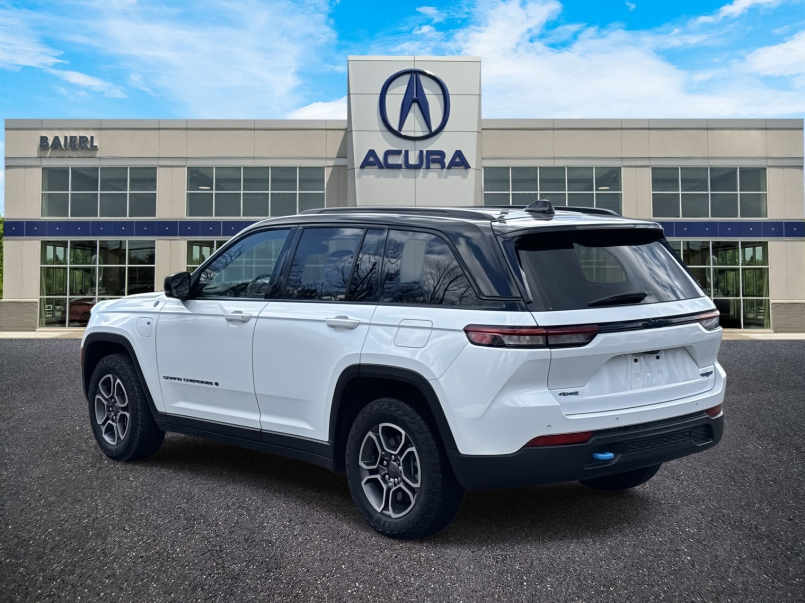 Thumbnail: 2023 Jeep Grand Cherokee - 3