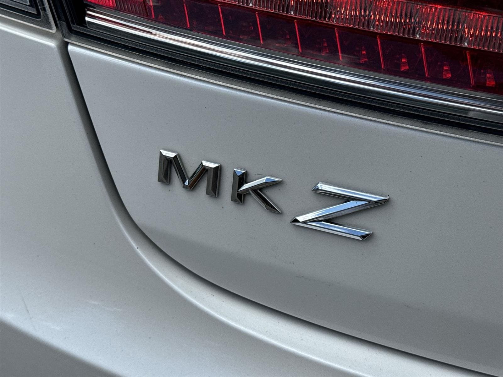Thumbnail: 2016 Lincoln MKZ - 12