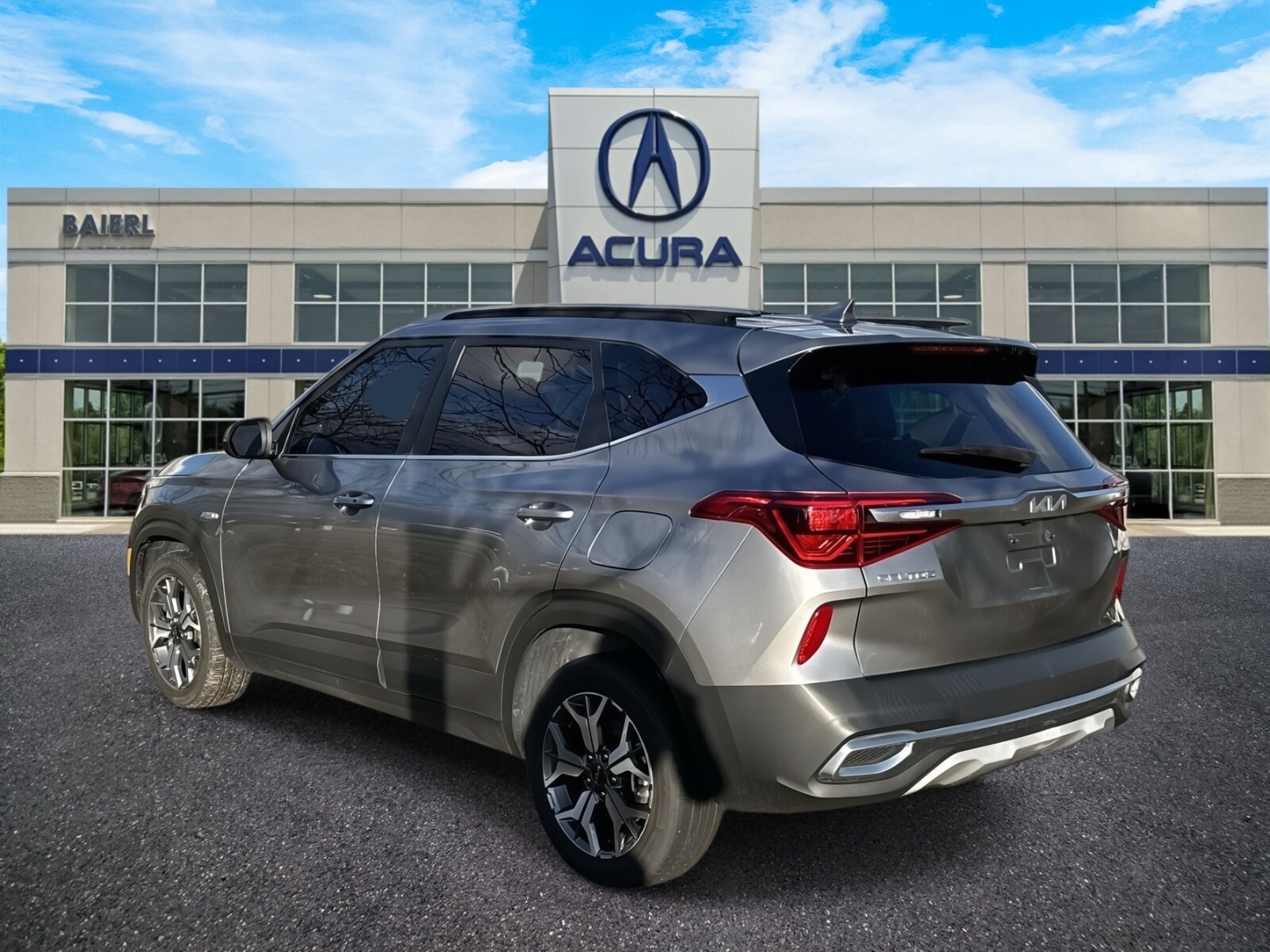 2023 Kia Seltos EX photo 4