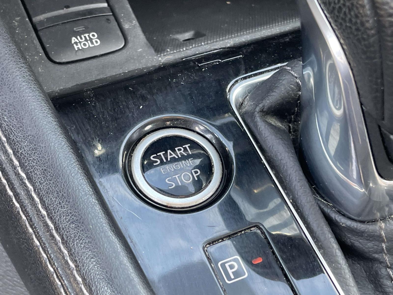 Thumbnail: 2021 Nissan Kicks - 23